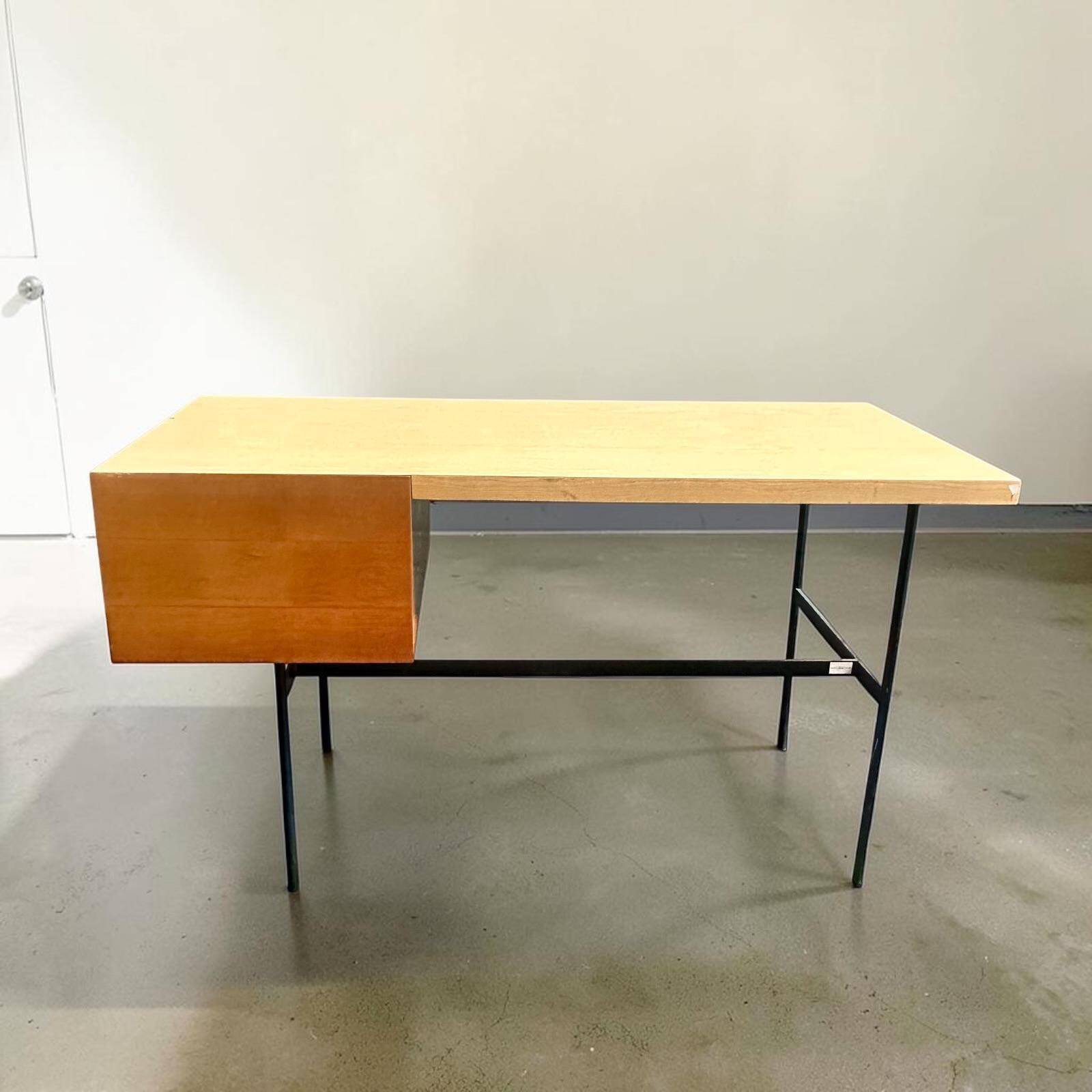 Bureau CM 141 de Pierre Paulin pour Thonet, 1953