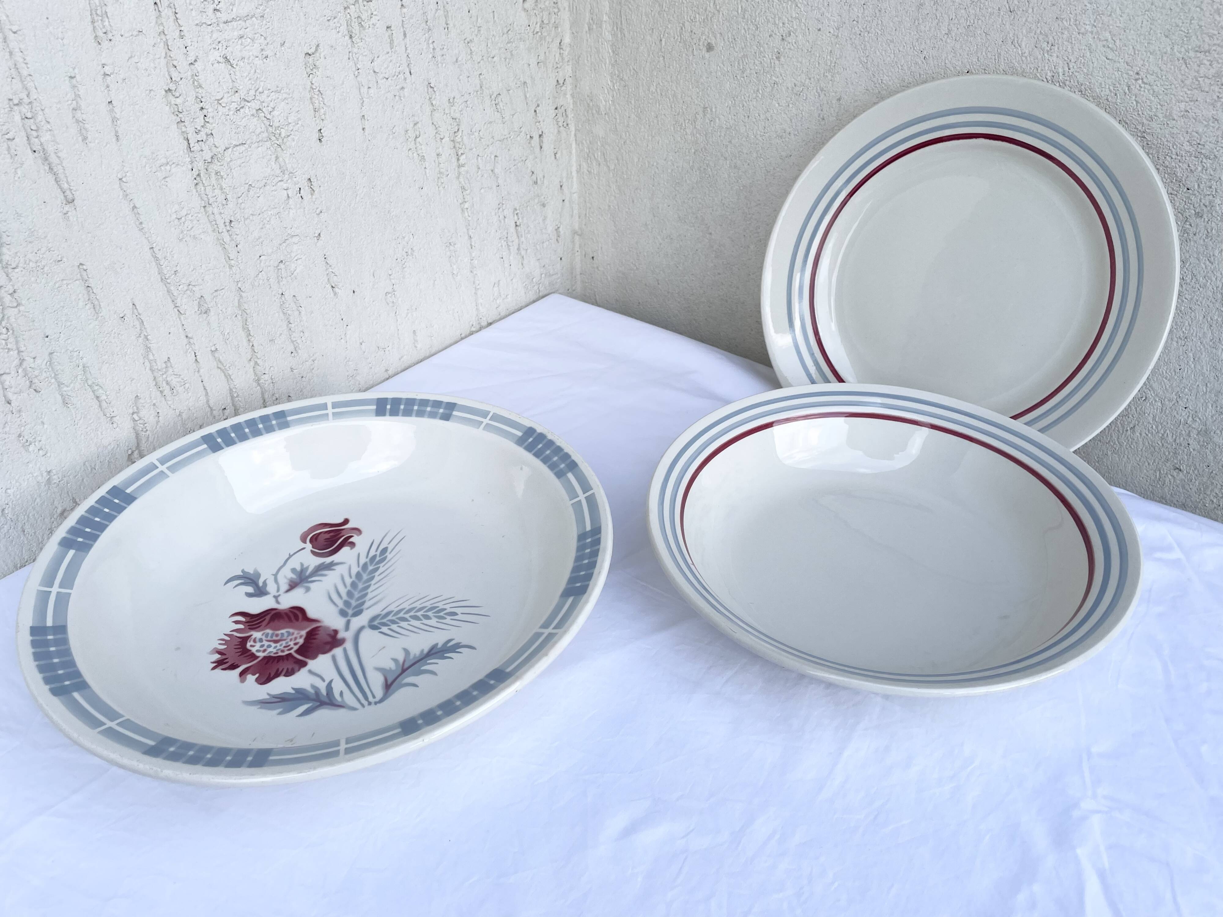 Plat creux Sarreguemines modèle Carole, décor floral et épi de blé