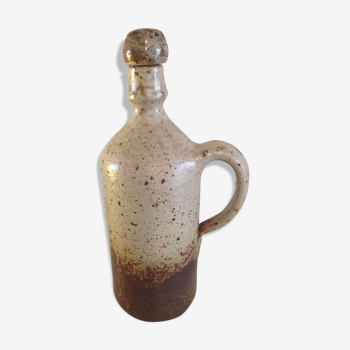 Bottle with CAP in sandstone with signature vintage