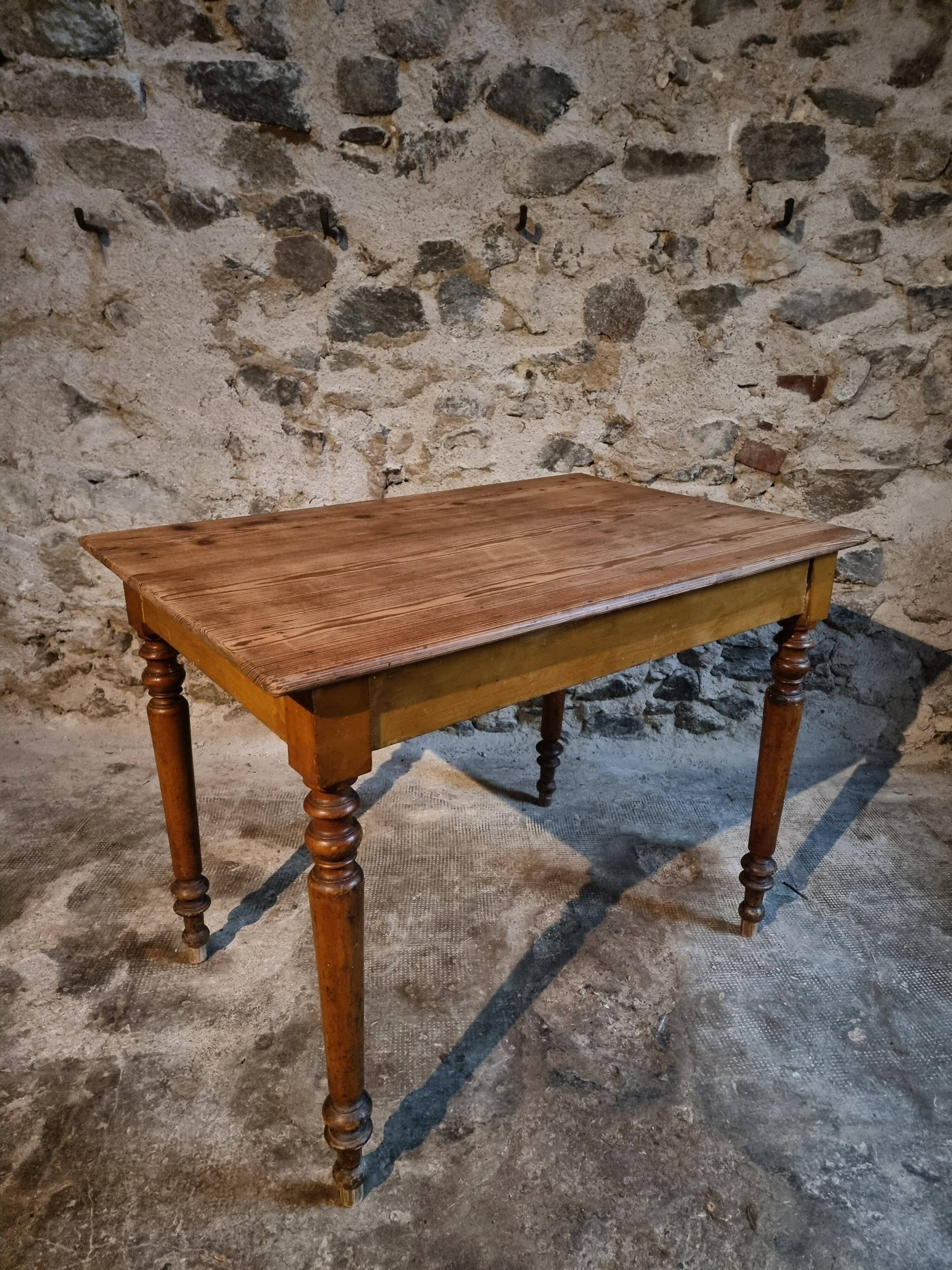 Vintage French farmhouse table, 1920s–1930s