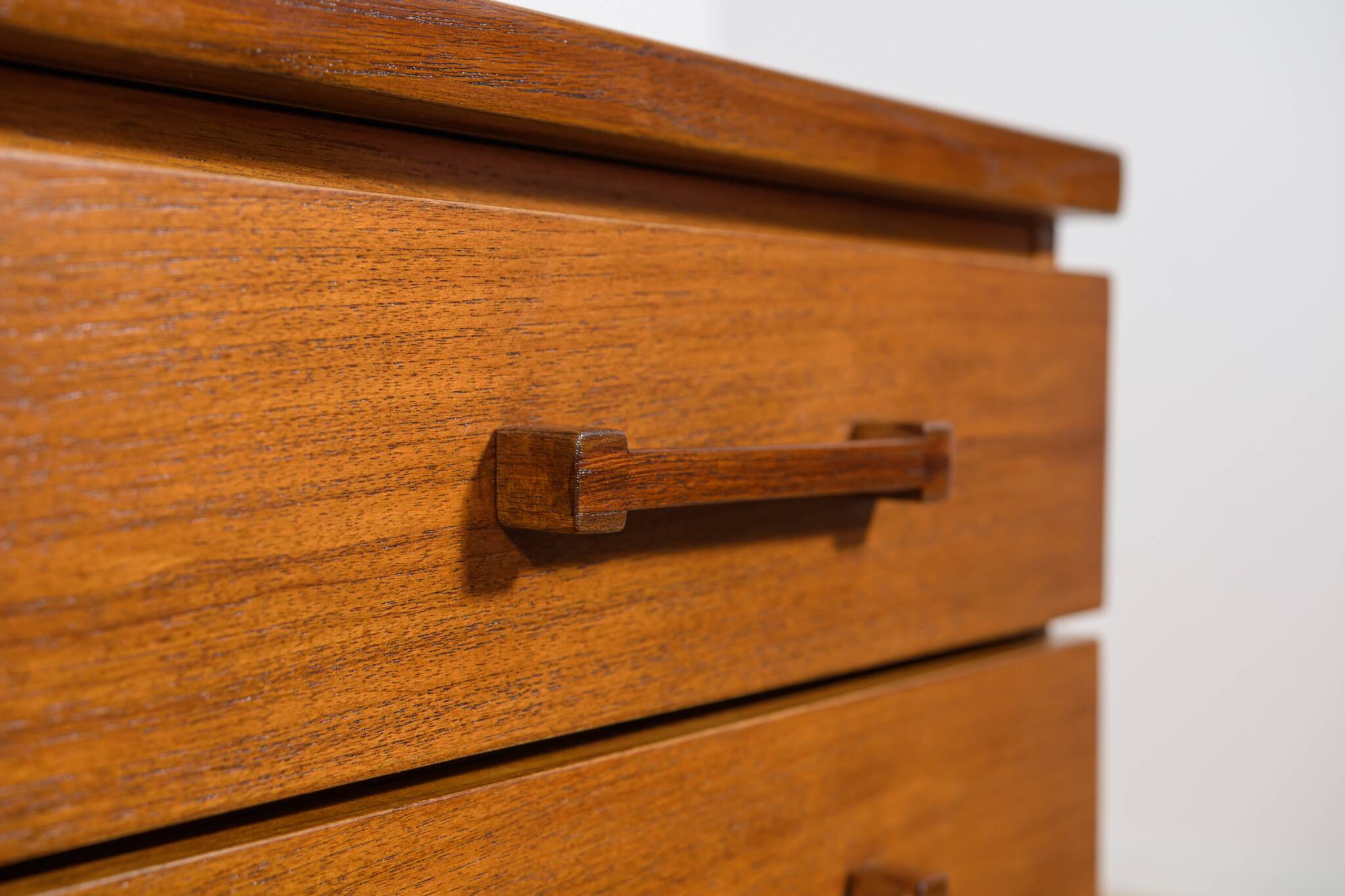 Mid-Century Teak Freestanding Desk by Torben Valeur & Henning Jensen for Dy