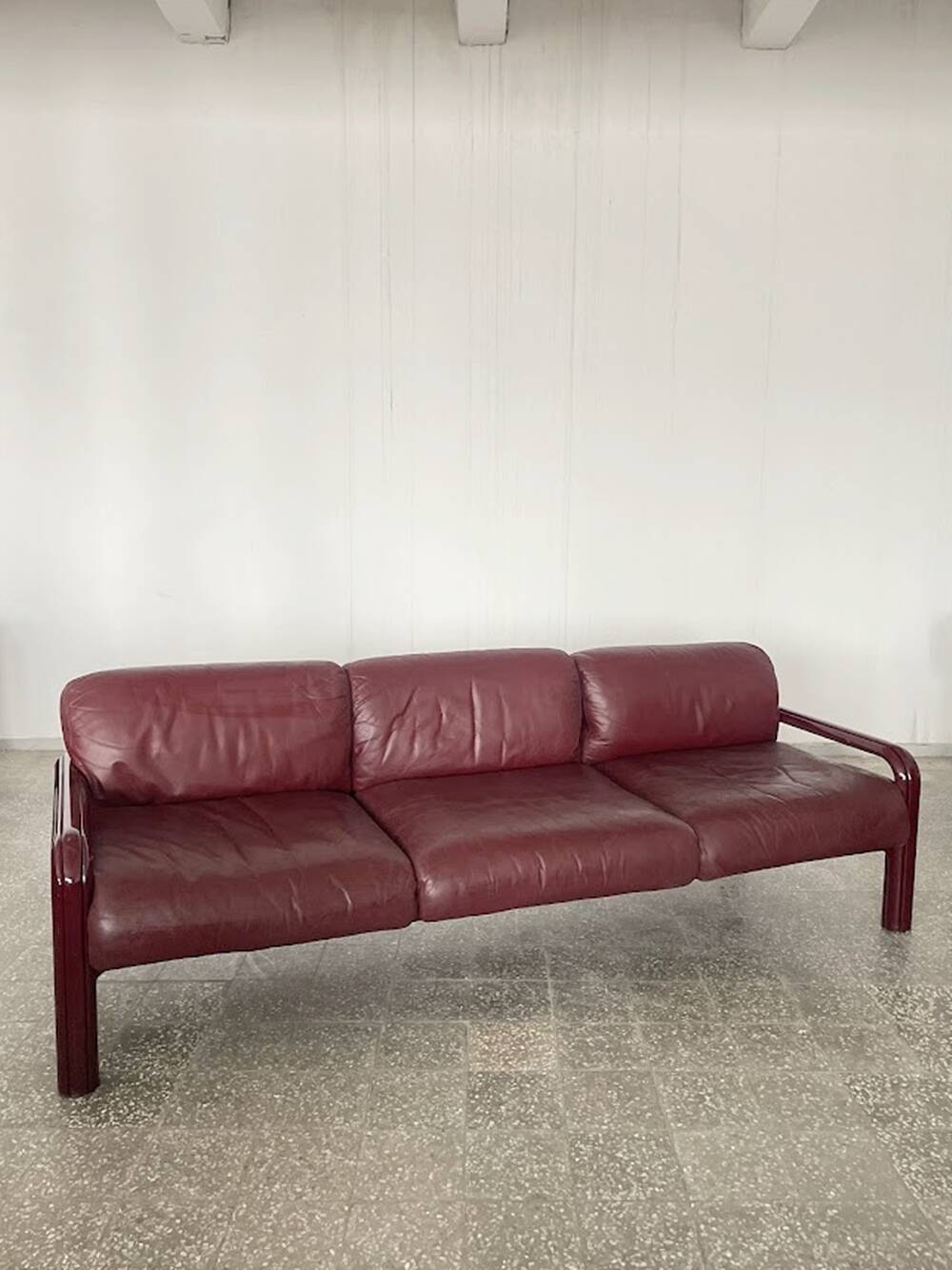 Gae Aulenti Three-seater sofa for Knoll International 1977 USA