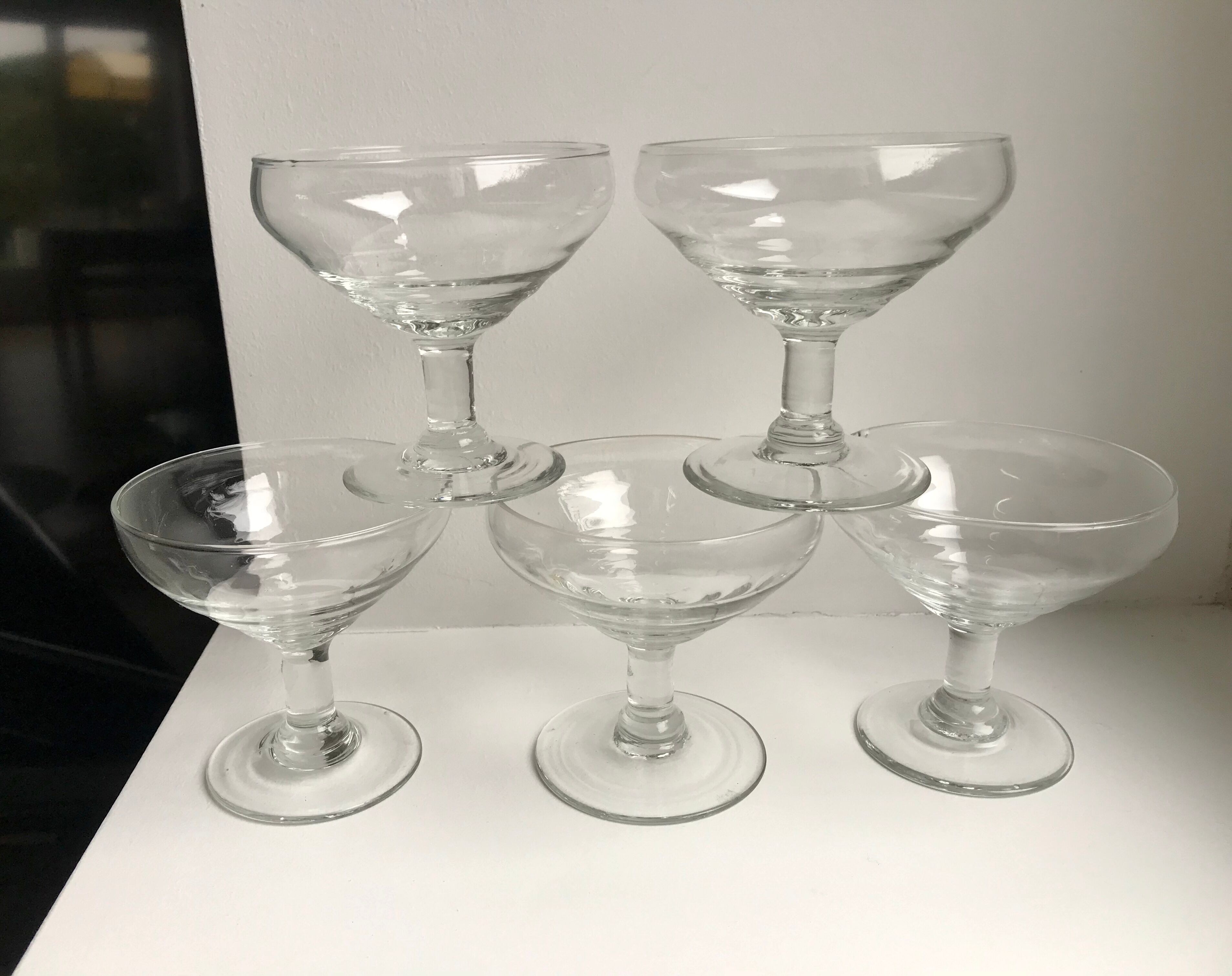 Set of 5 champagne glasses old 40-50 years