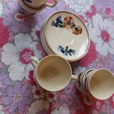 6 Creil and Montereau Choisy-le-Roi cups, Antibes model