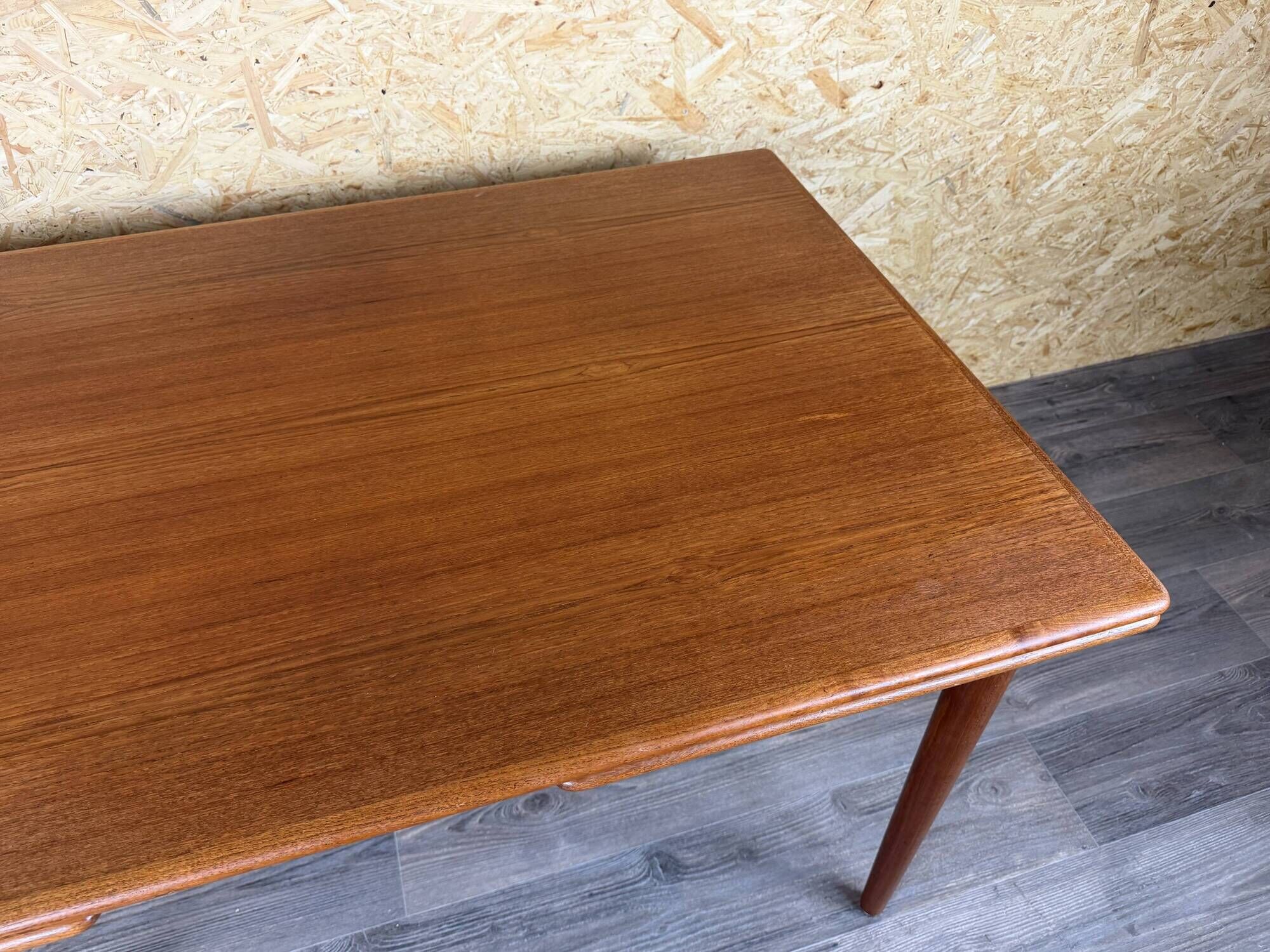 1960s 1970s Teak Extendable Dining Table Made in Denmark Danish Design