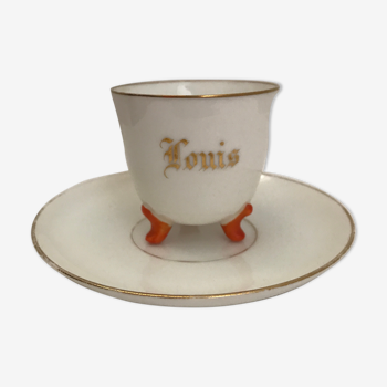 Fine porcelain tripod cup