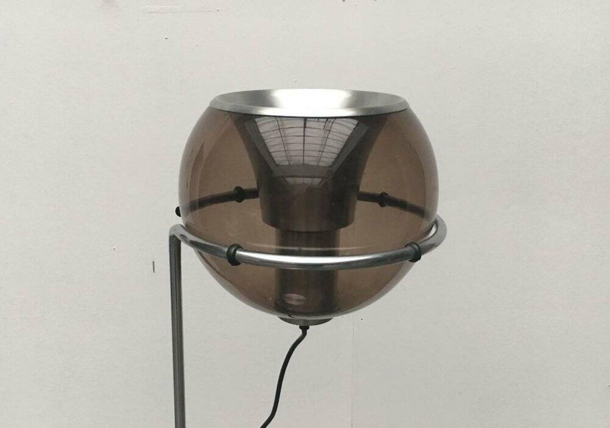 Lampe sur pied boule de l'espace moyen siècle néerlandais de Gepo, années 1960