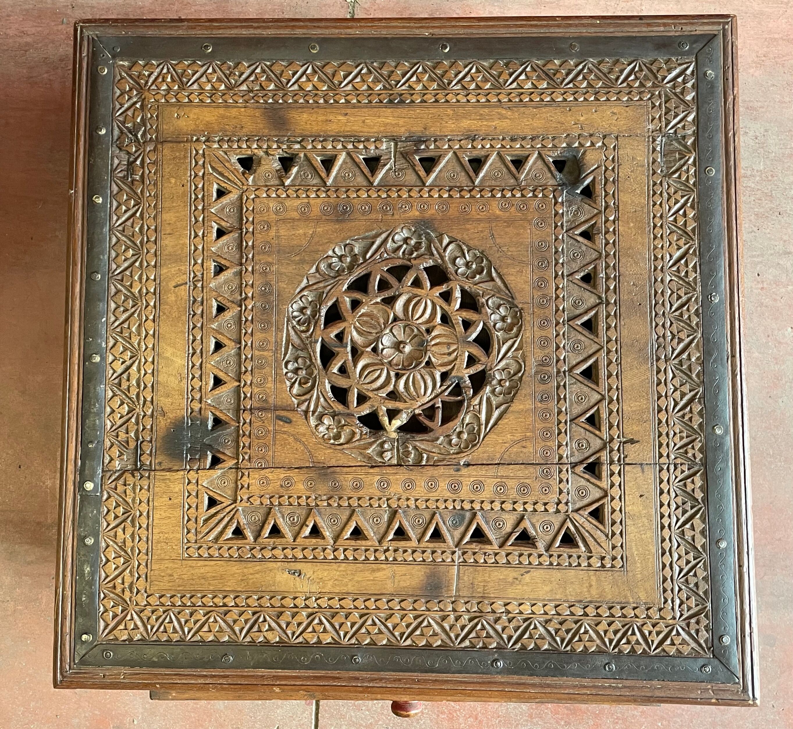 Solid teak wood coffee table carved by hand, India