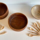 3 wooden bowls and 12 mini cutlery at apéro