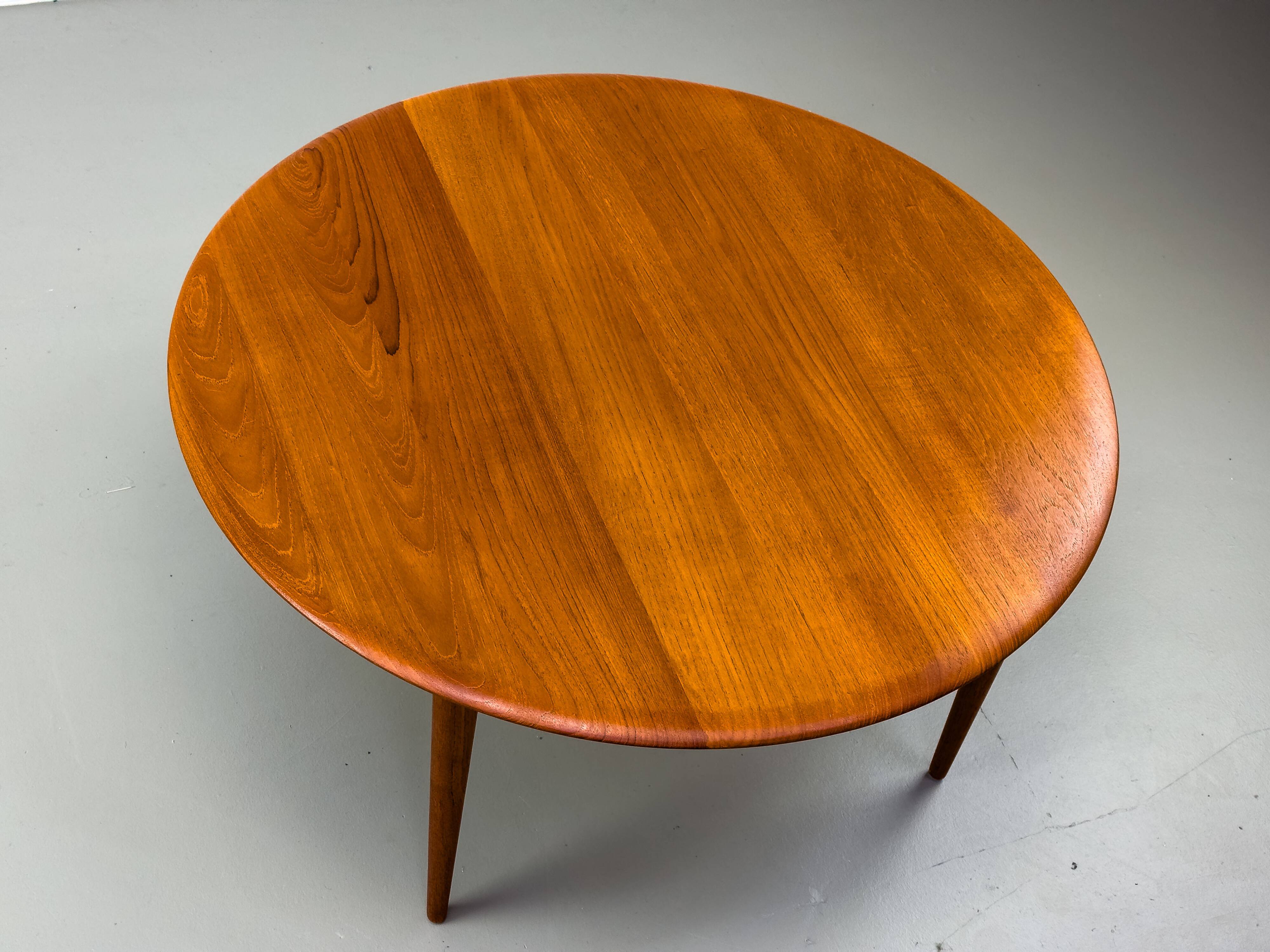 Table Basse Minerva par Peter Hvidt et Orla Mølgaard-Nielsen pour France and Son, années 1960