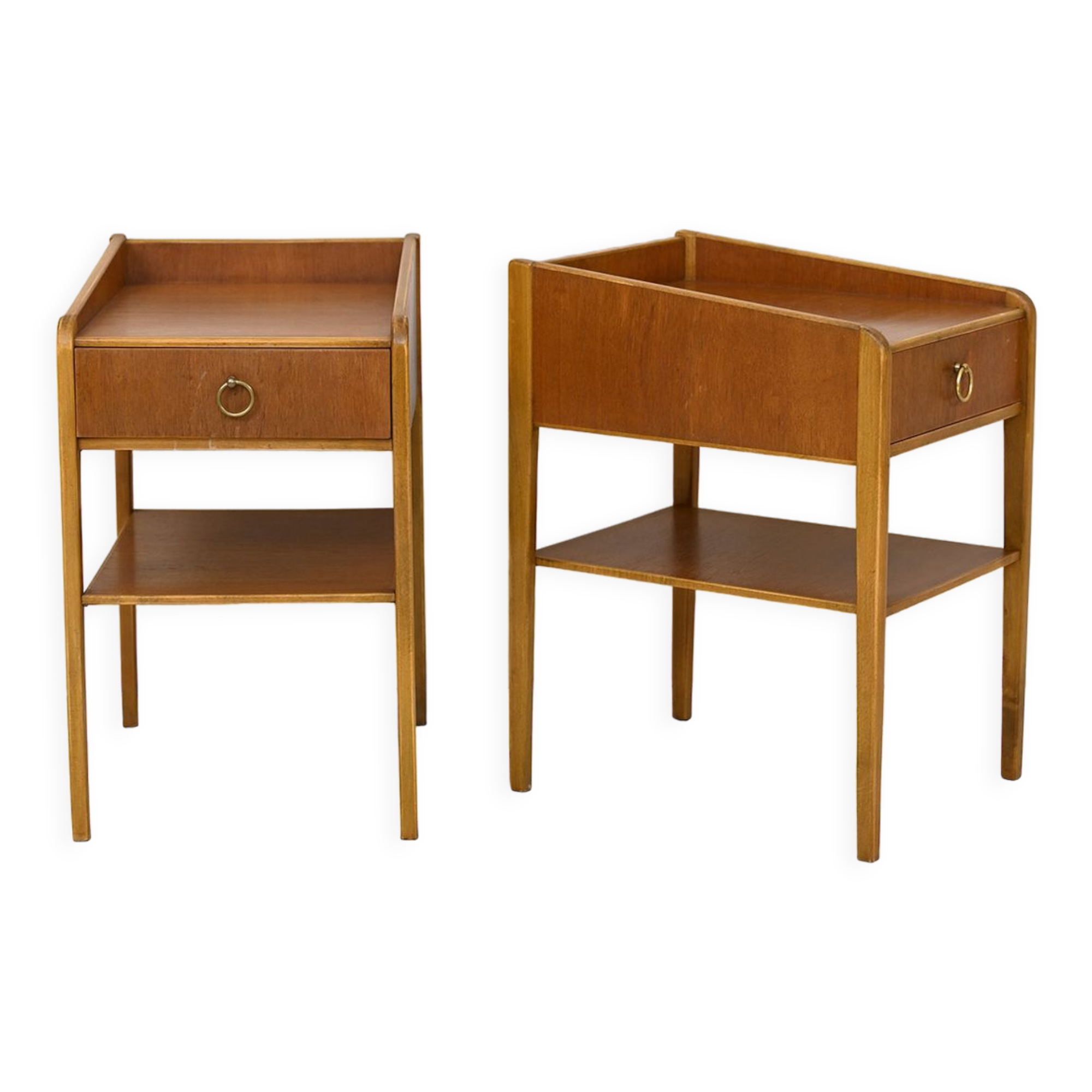 Paire de tables de chevet scandinaves années 60