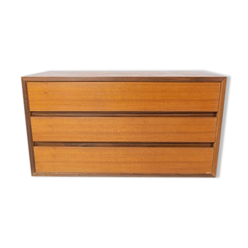 Wall mounted cabinet in teak of danish design from the 1960s.