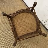 Corner chair canned