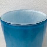 Vase en verre bleu La Rochère