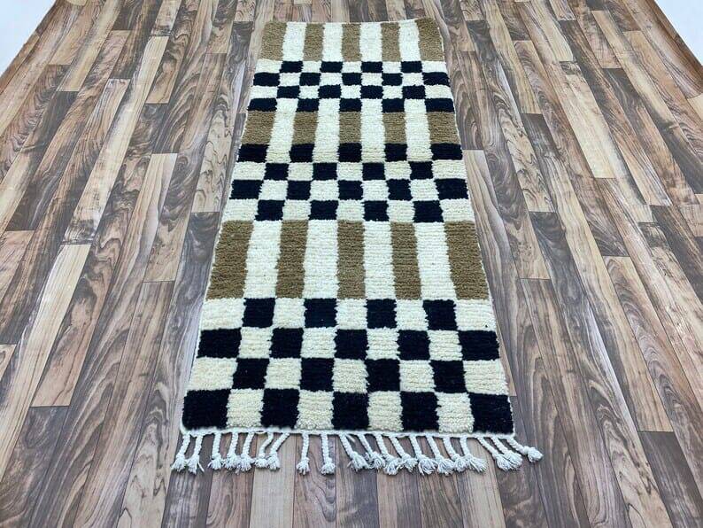 Beni Ourain Berber rug in wool, size 1.5/2.5 m.