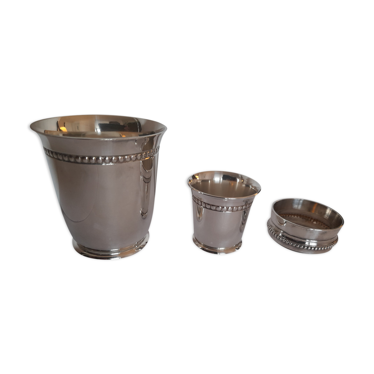 timpani, coquetier, towel round, silver metal year 70