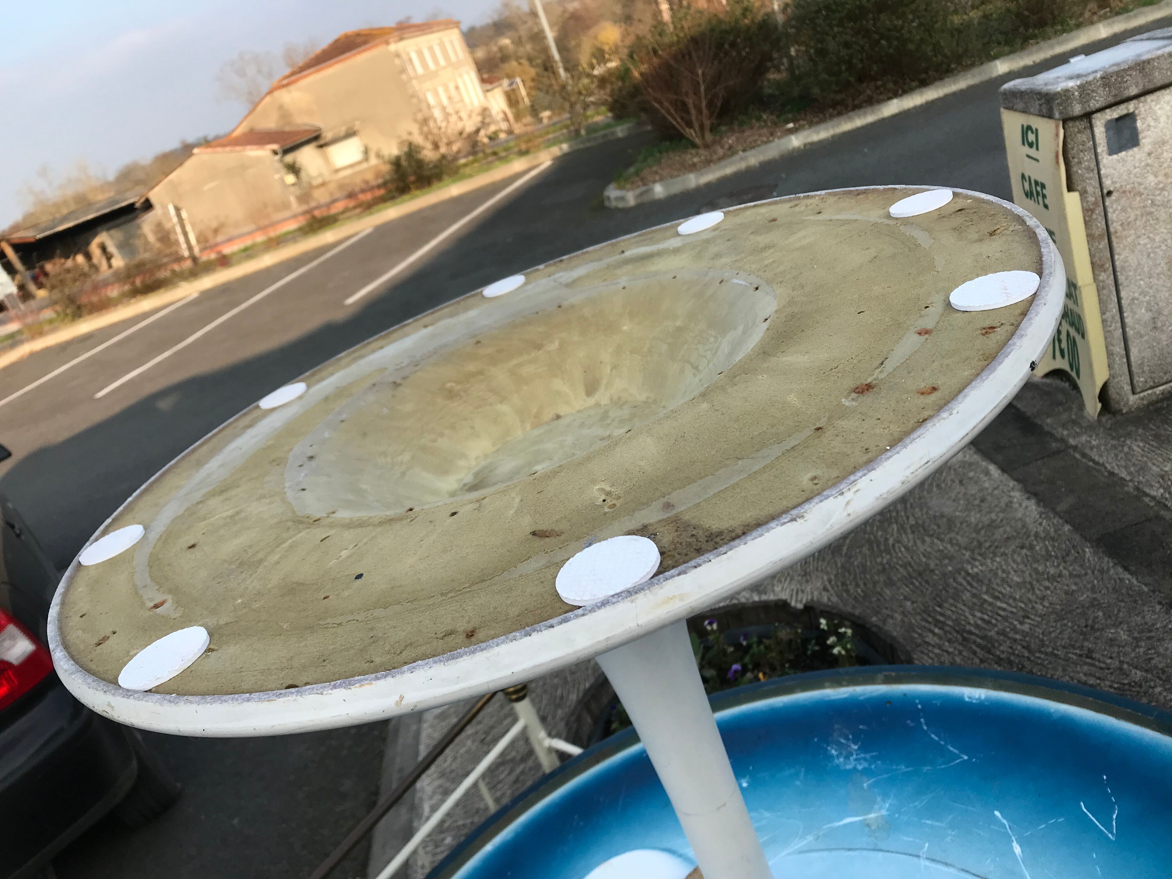 Table foot Tulip 70s round