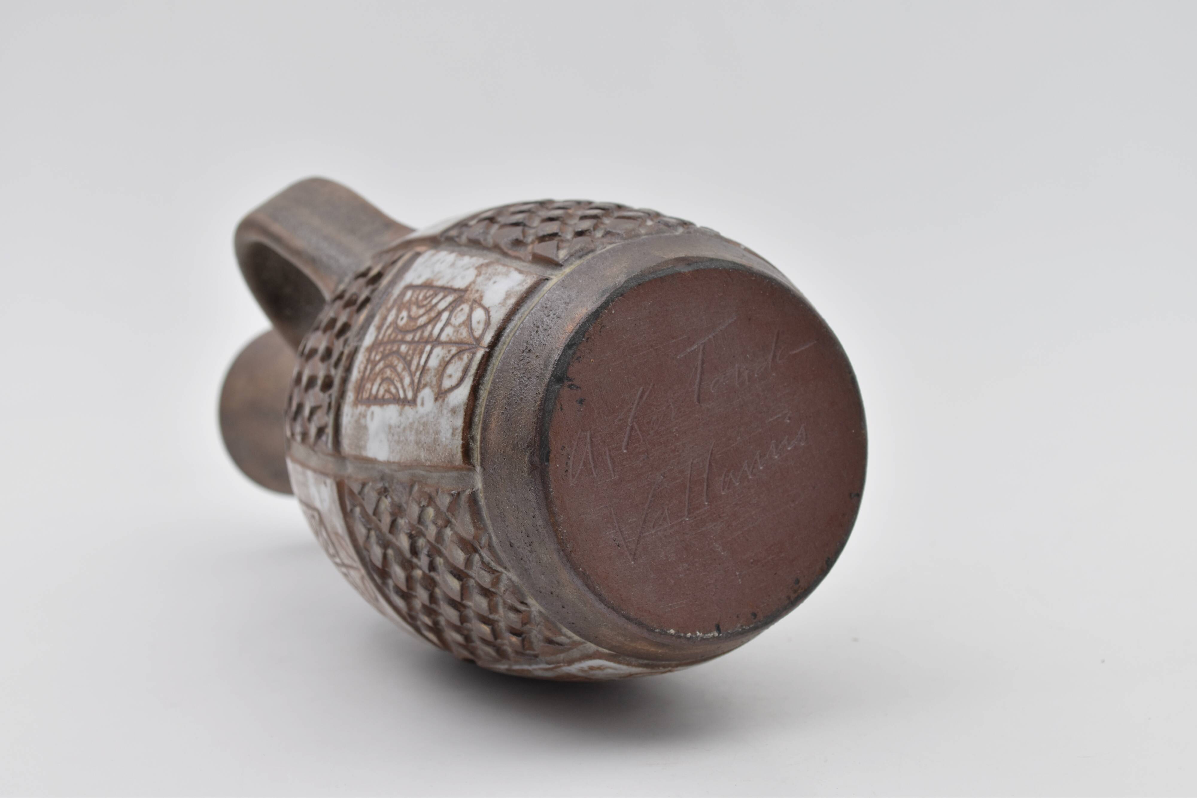 Pitcher Alexandre Kostanda Vallauris