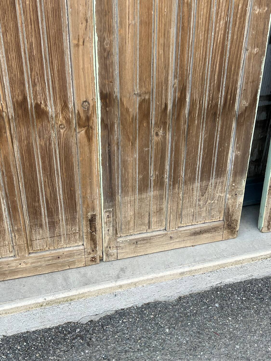 Pairs of shutters