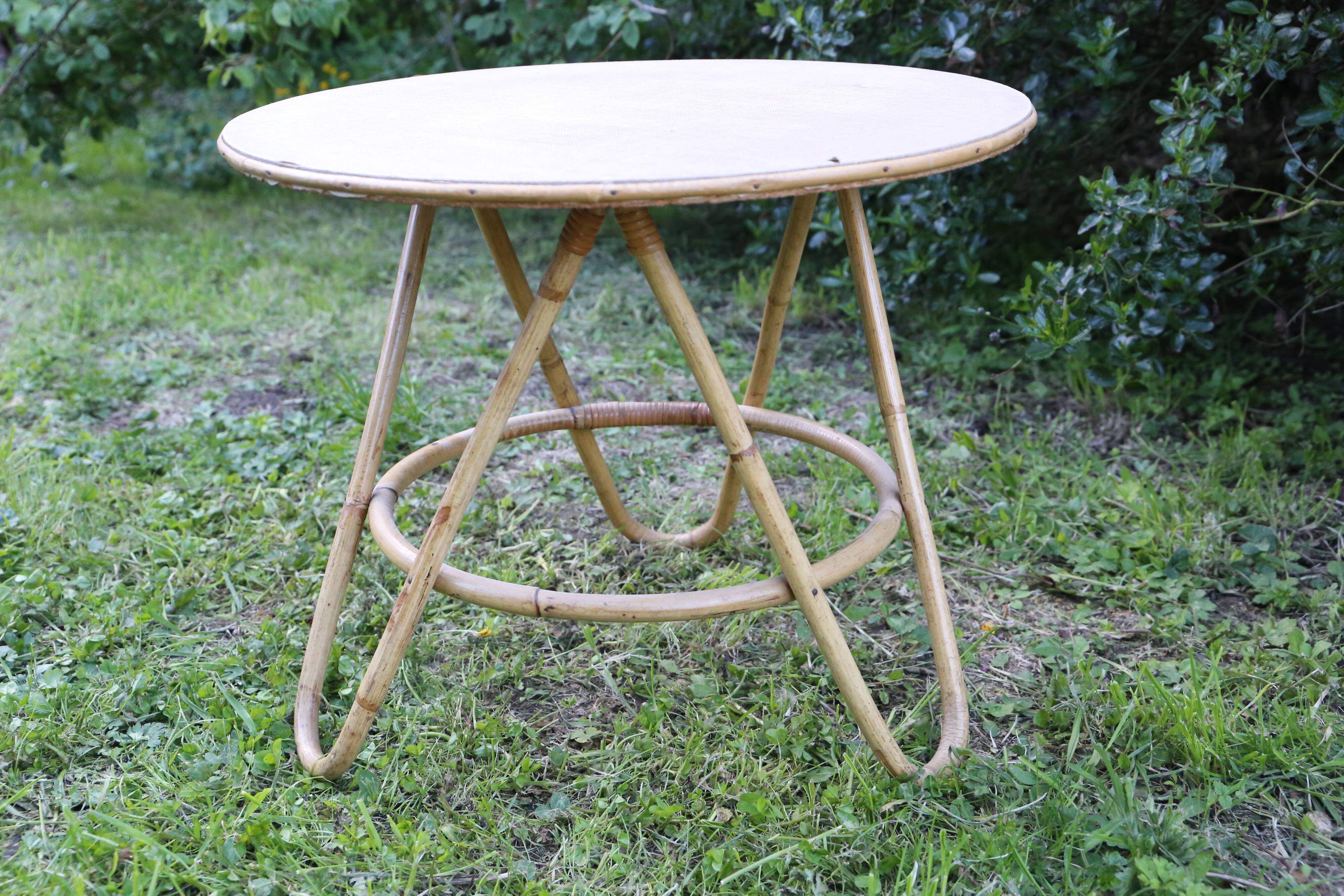 Nice rattan coffee table, vintage