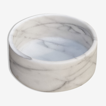 Carrara marble fruit cup