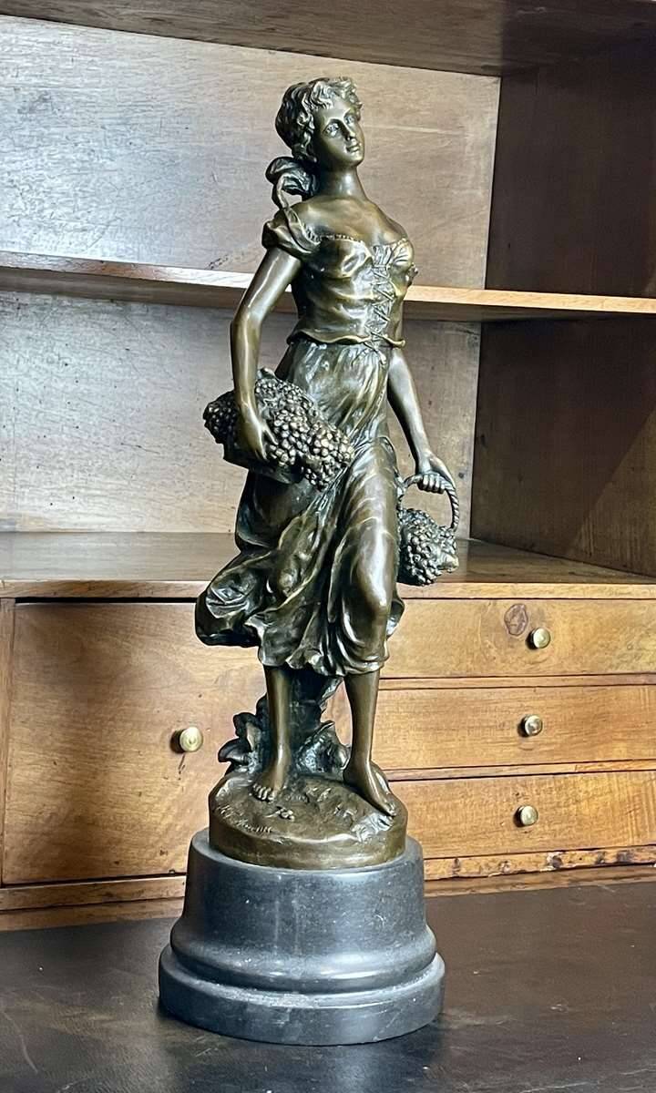 20th century bronze sculpture by Hippolyte François Moreau