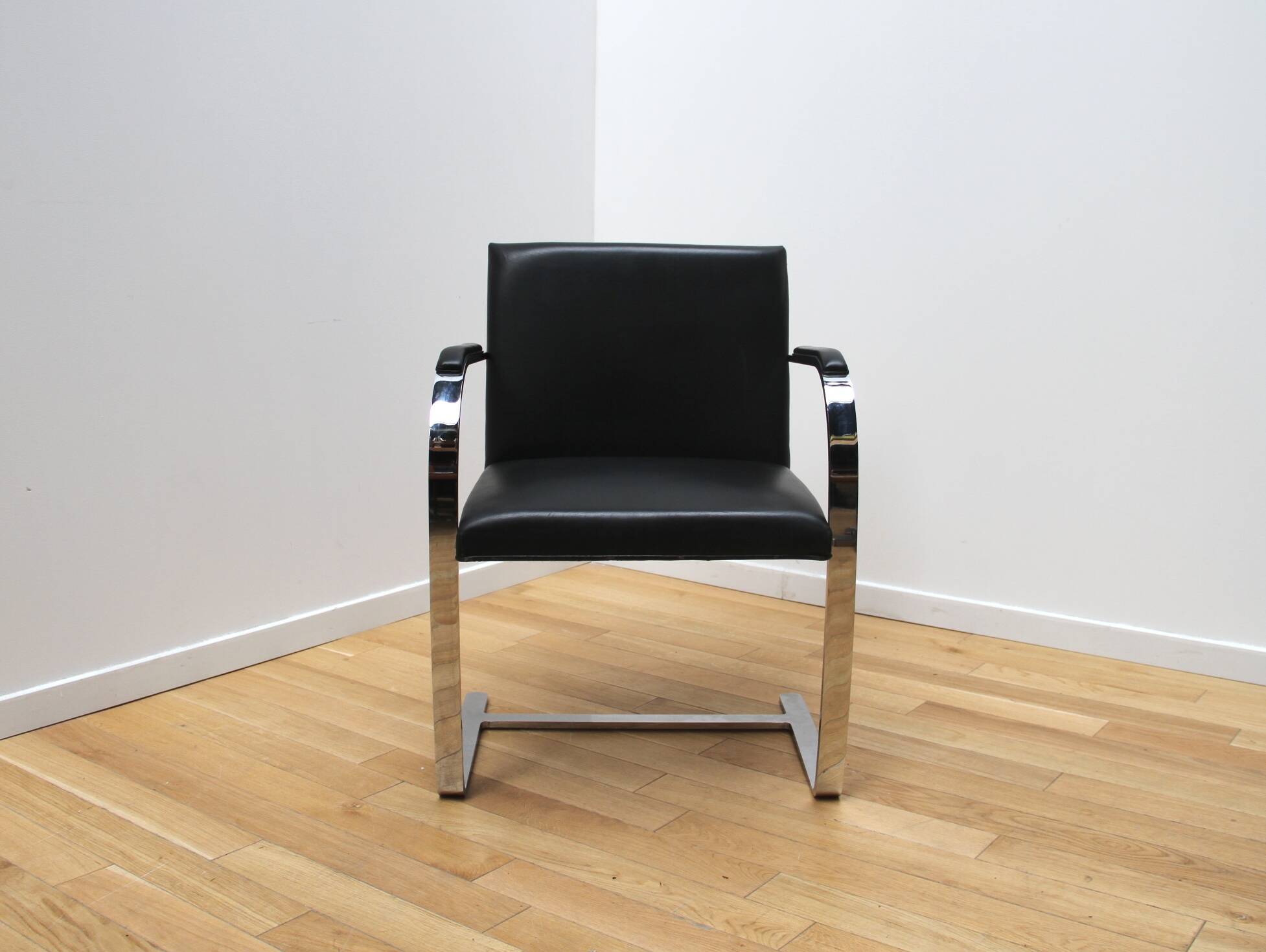 Fauteuil de bureau BRNO, Mies Van Der Rohe
