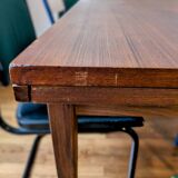 Scandinavian table with extensions