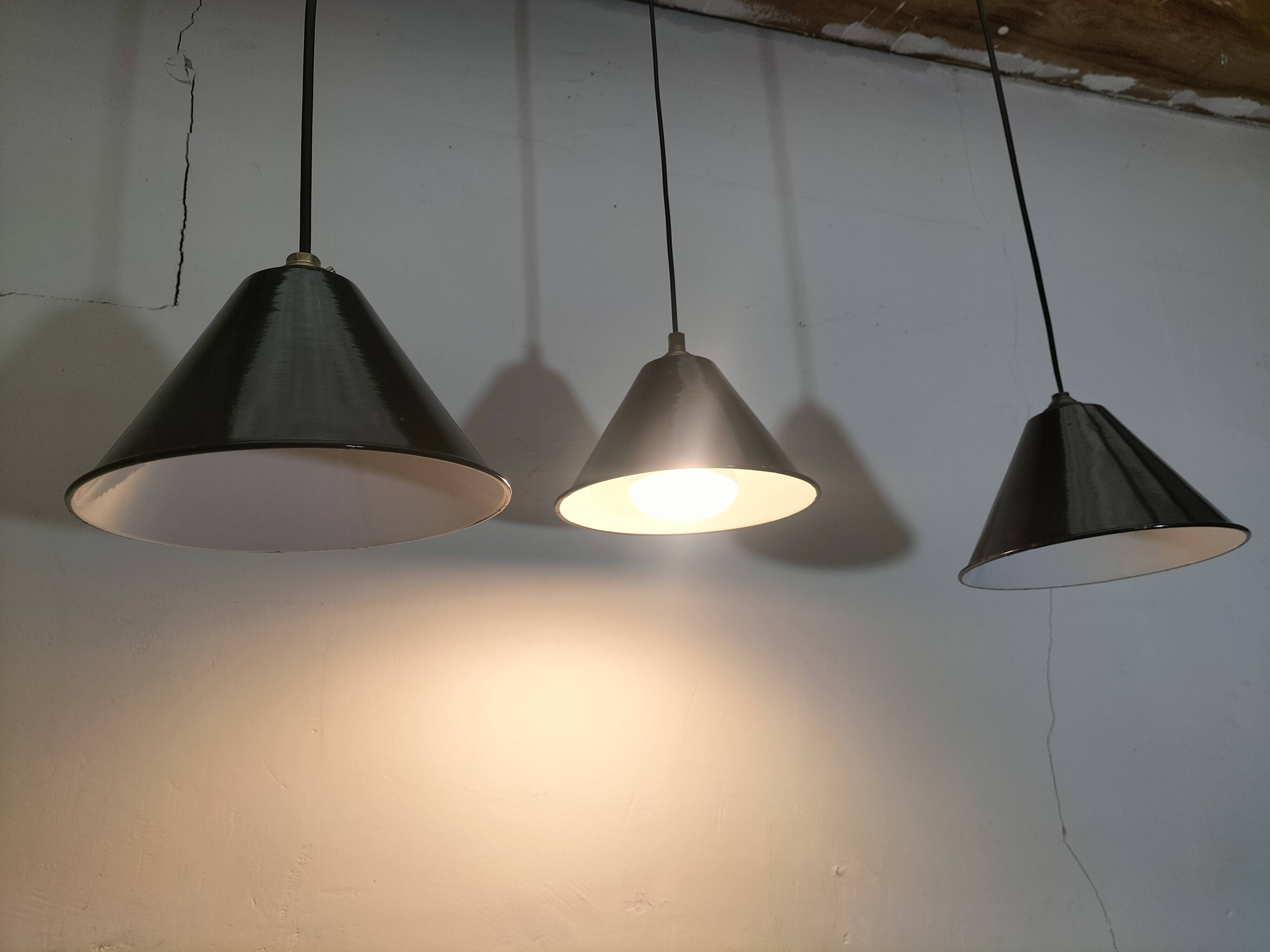 Enameled sheet metal pendant lights