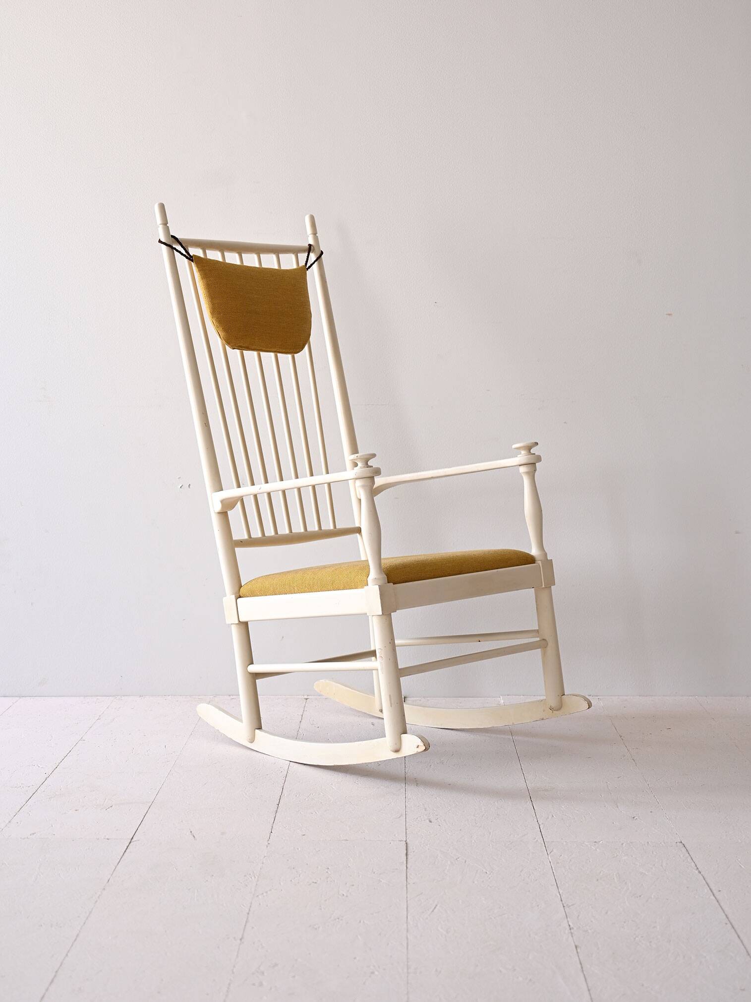 Gemla rocking chair