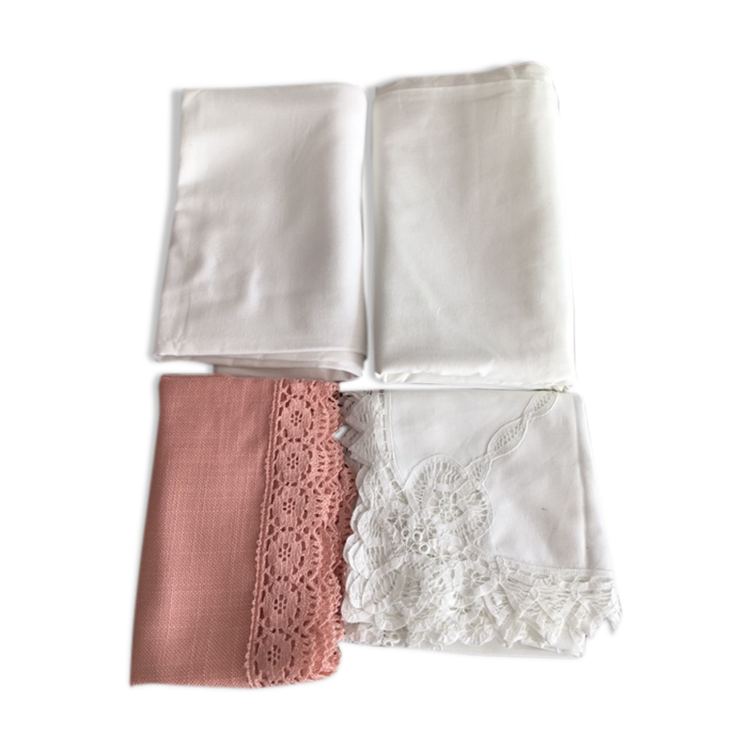 Ensemble 4 nappes et surnappes  brodées