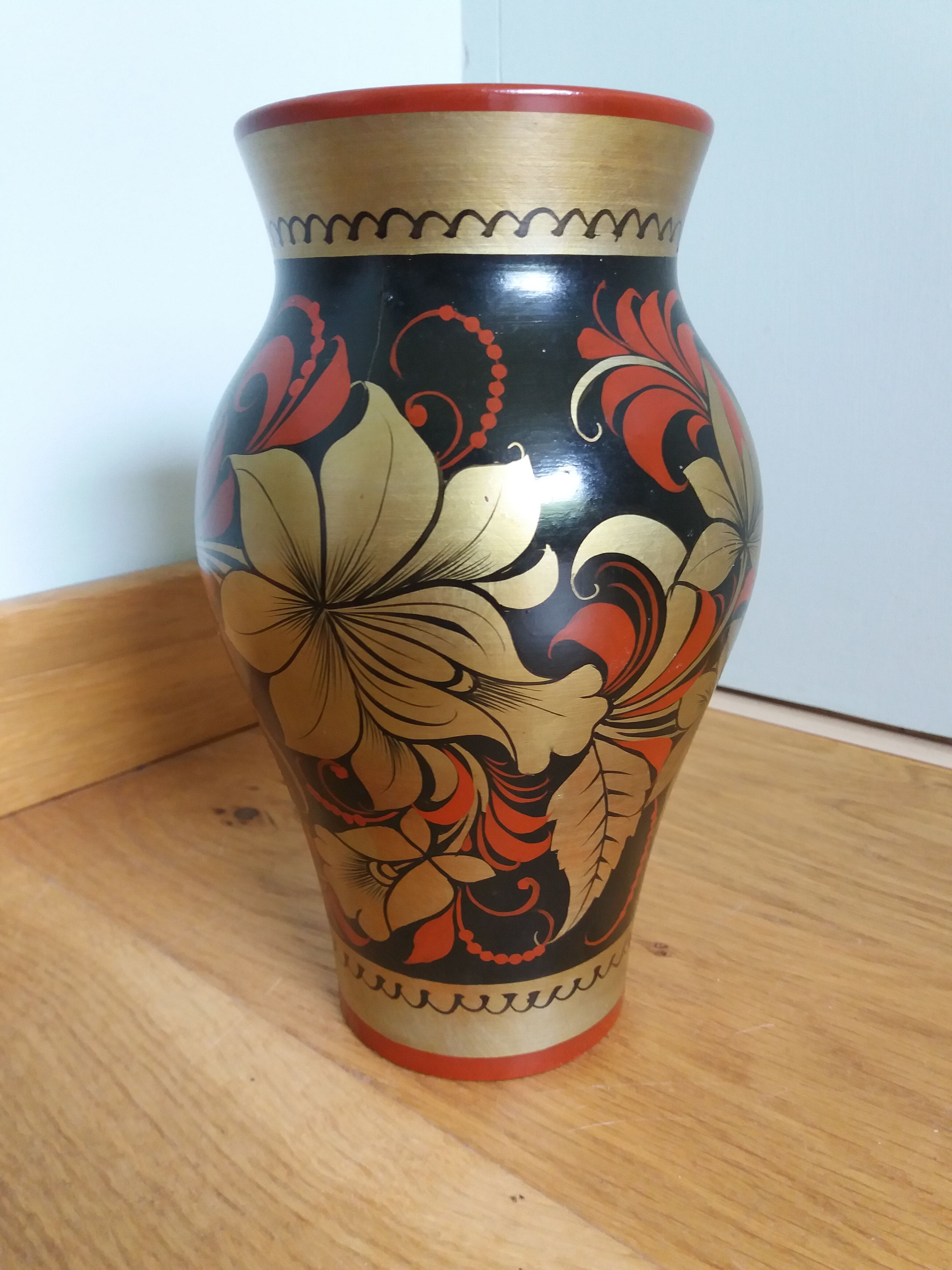 Russian Khokhloma vase in painted wood