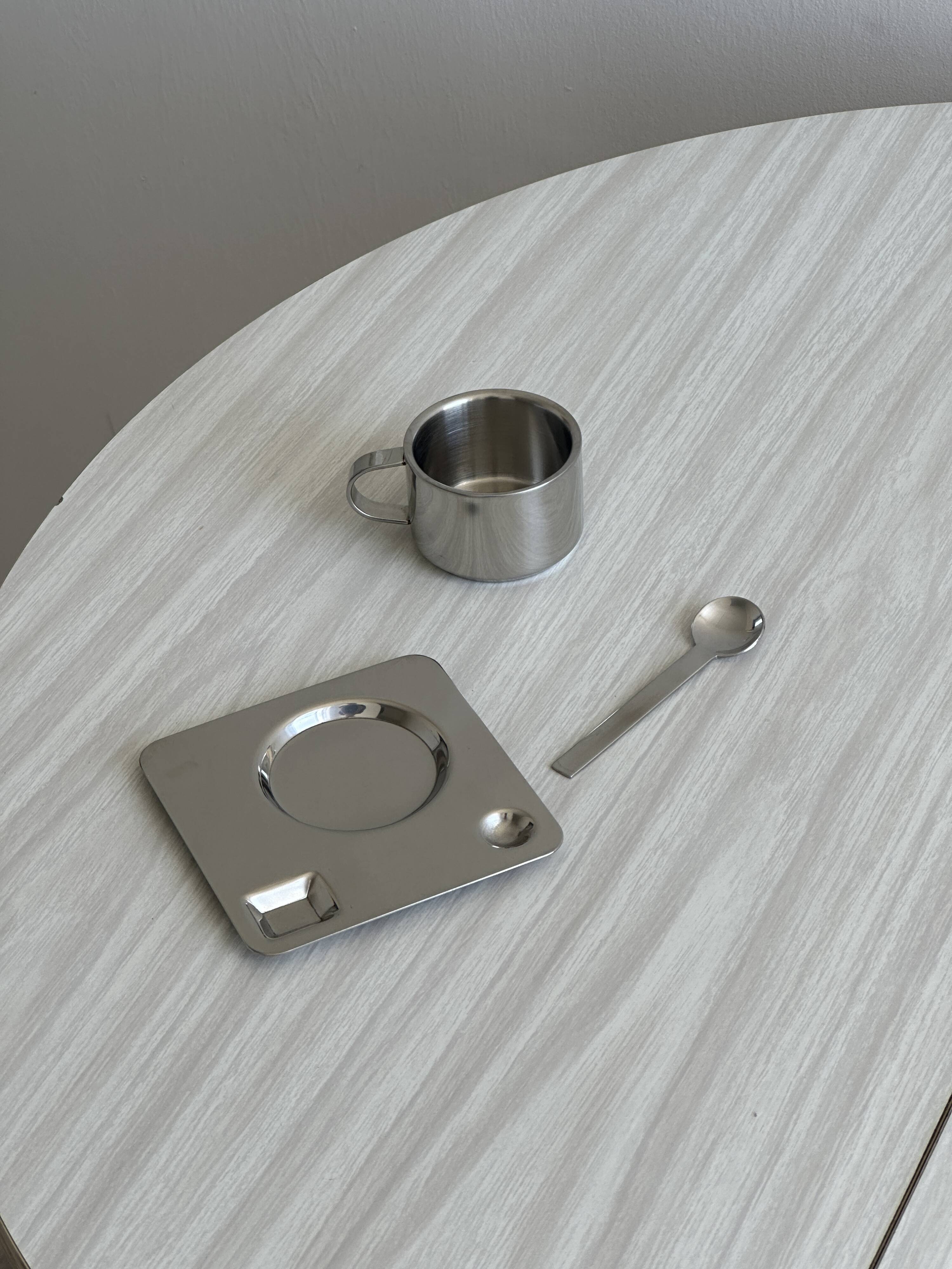 Set of 2 coffee cups