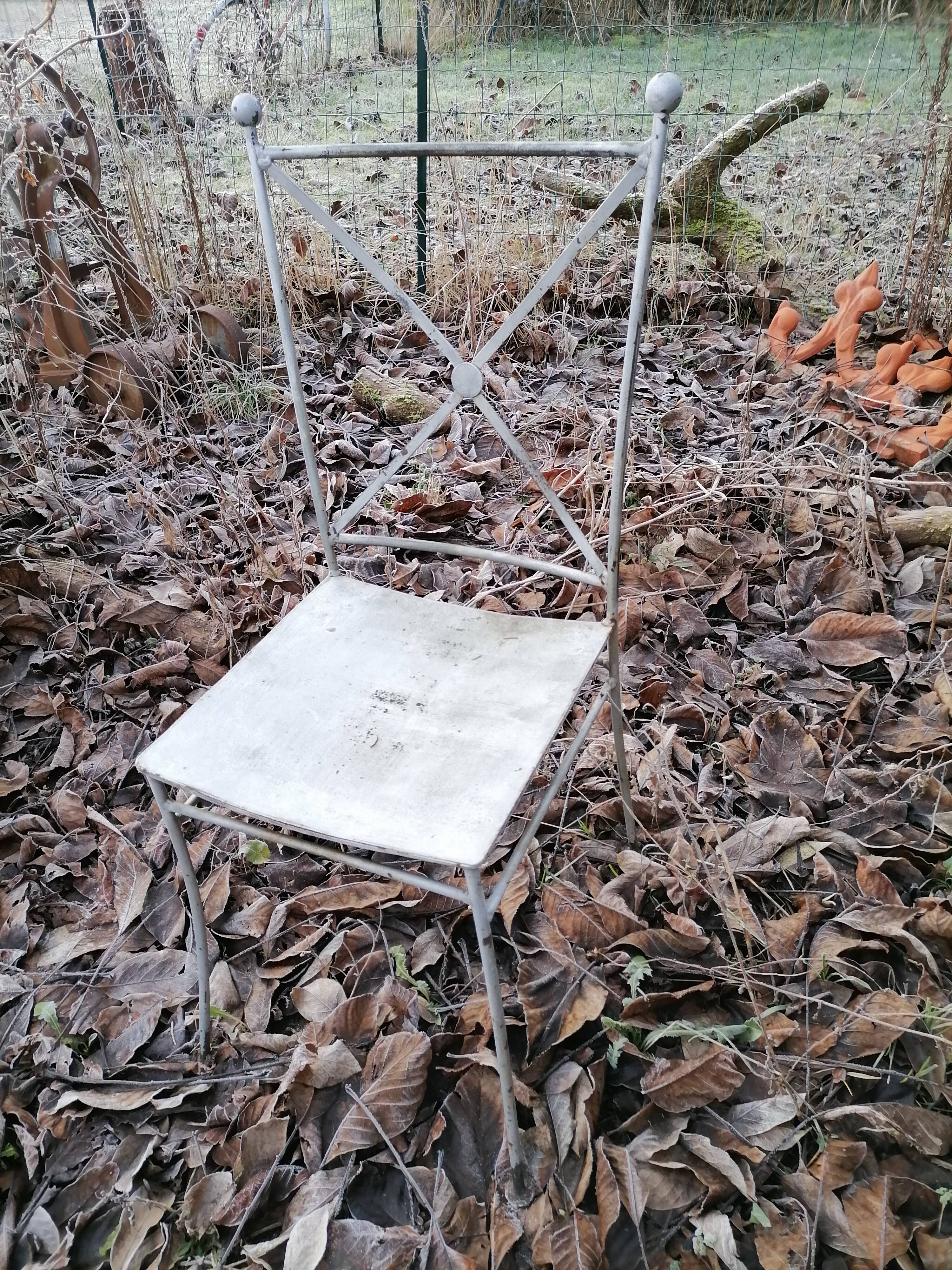Chaise de jardin fer forgé
