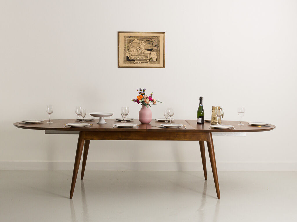 Custom-made solid walnut dining table with 4 extensions, for 6 to 16 people