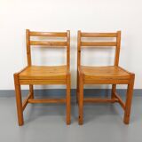 Pair of vintage pine chairs from the 70s