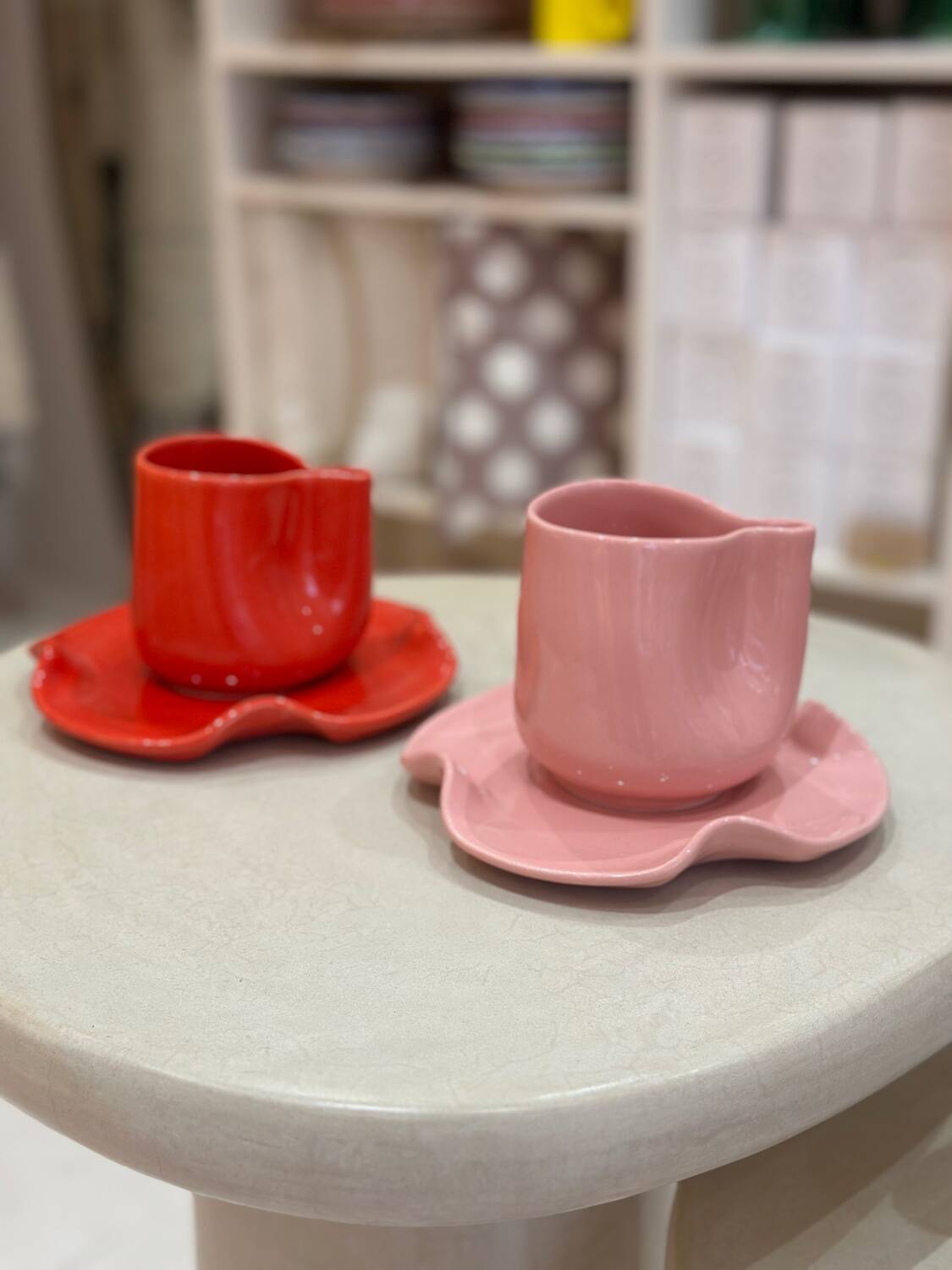 Set of ceramic artisan mugs with pink pop Barbapapa water lily design.