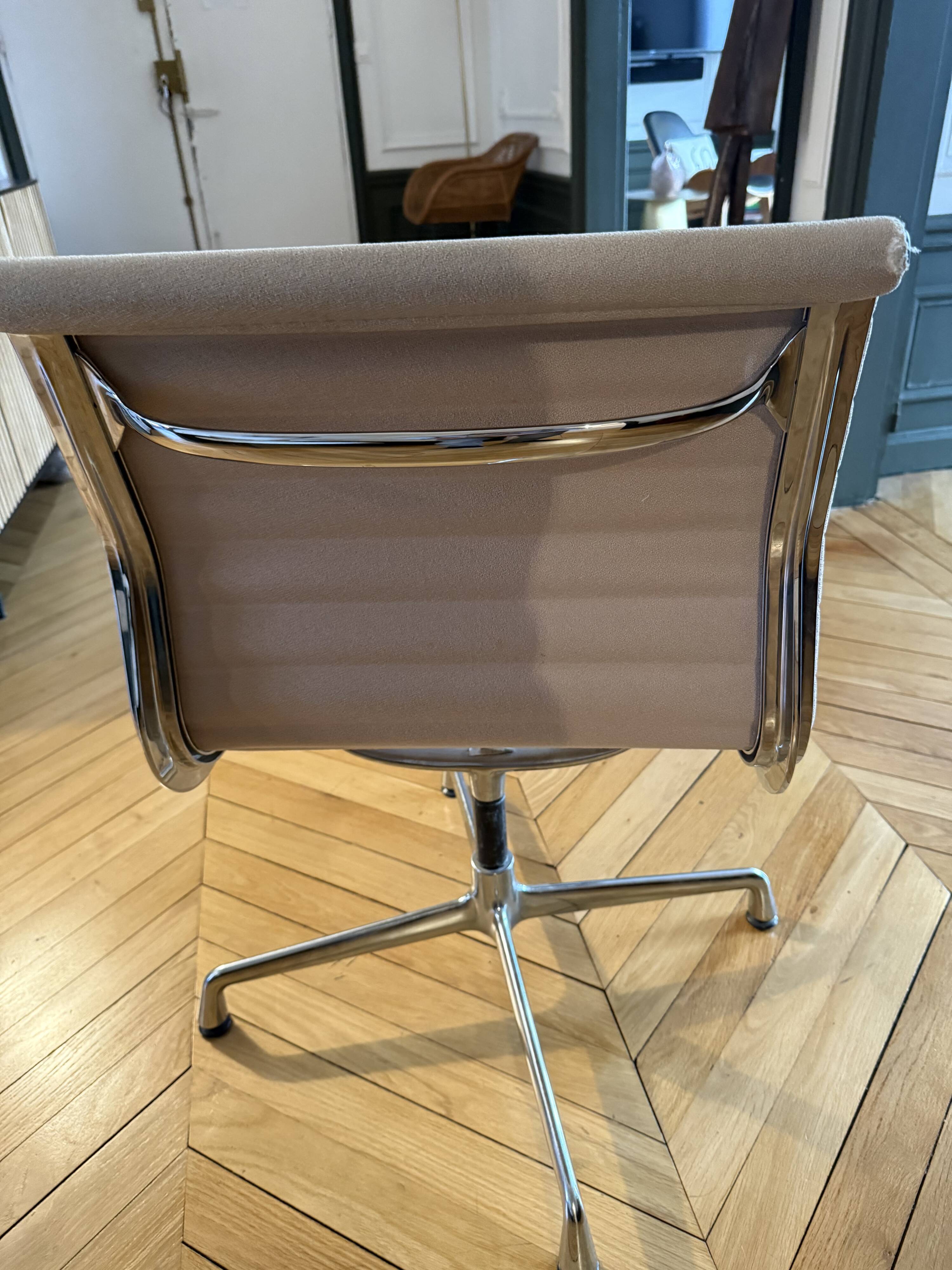 Chaise bureau Eames