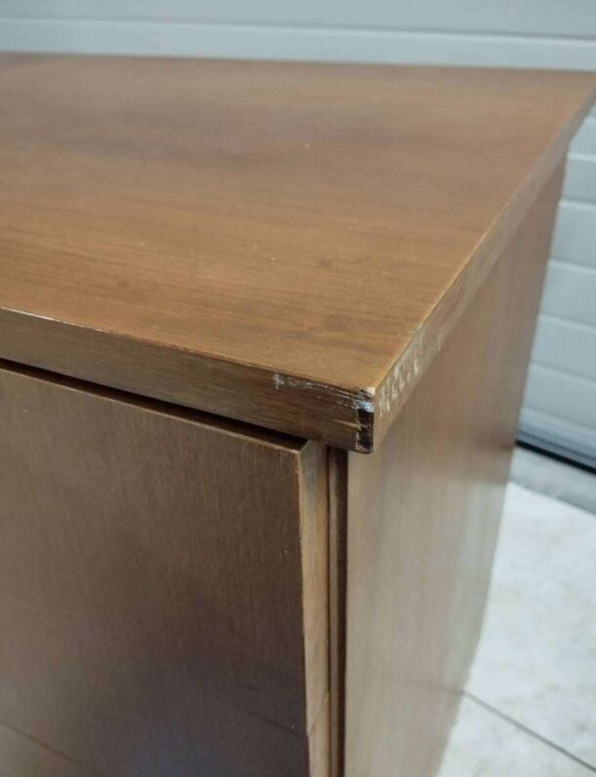 Scandinavian chest of drawers with 8 drawers