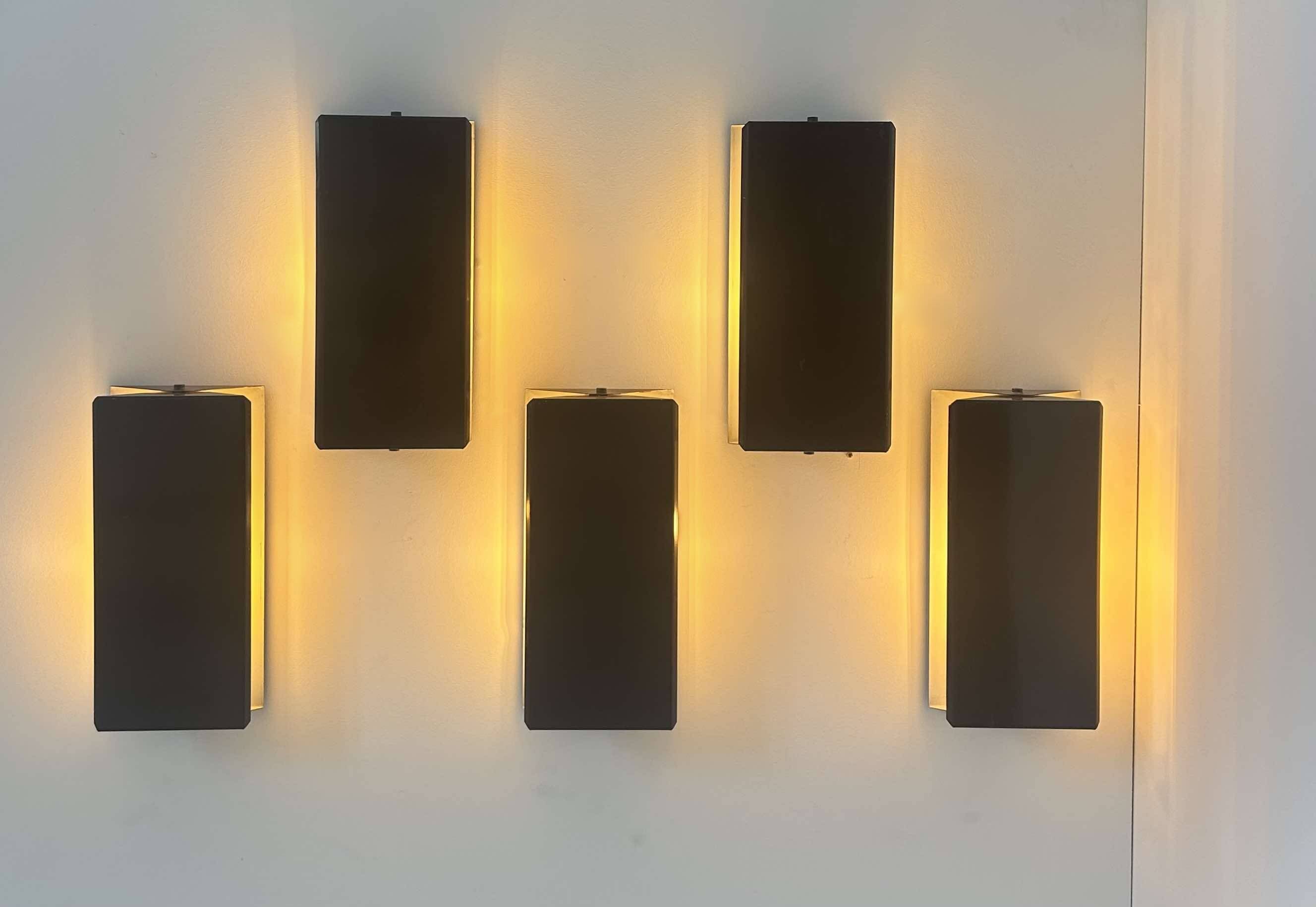 Set of 5 vintage shuttered wall lights, brown, France 1970