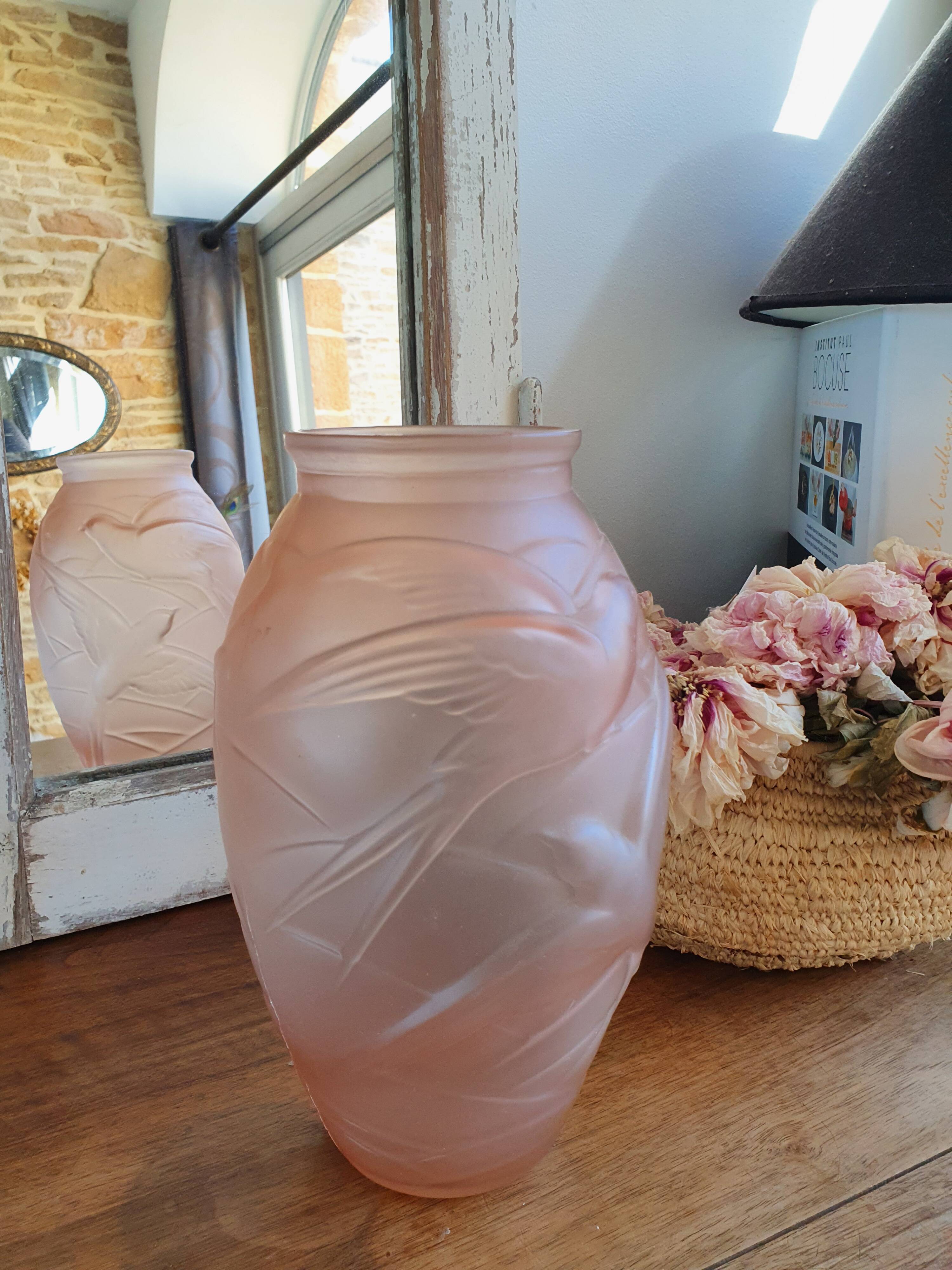 Art deco vase