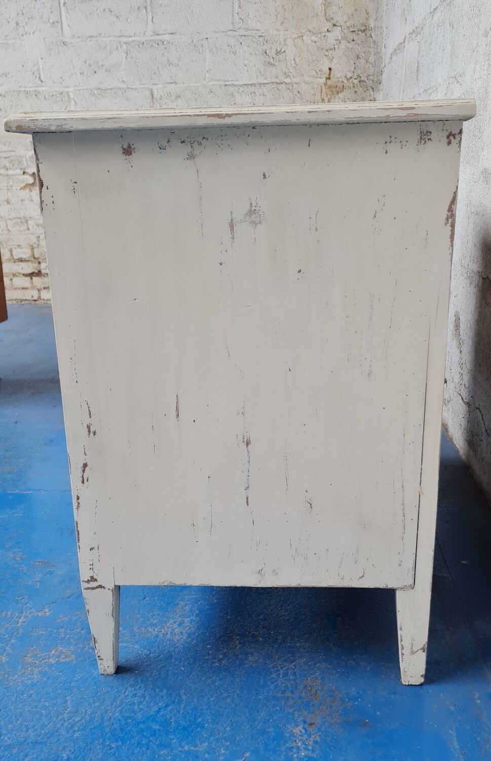 Vintage patina chest of drawers