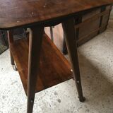 Rolling serving table