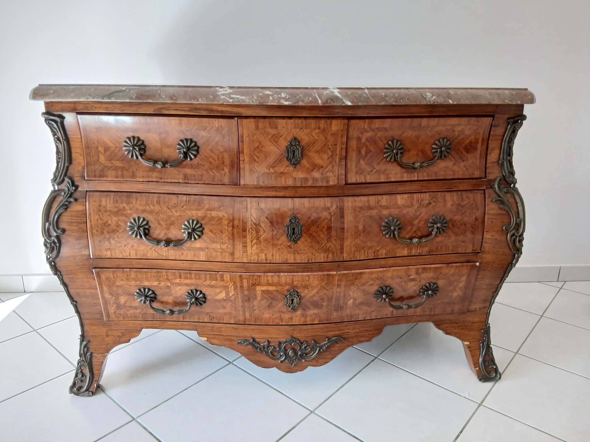 Commode