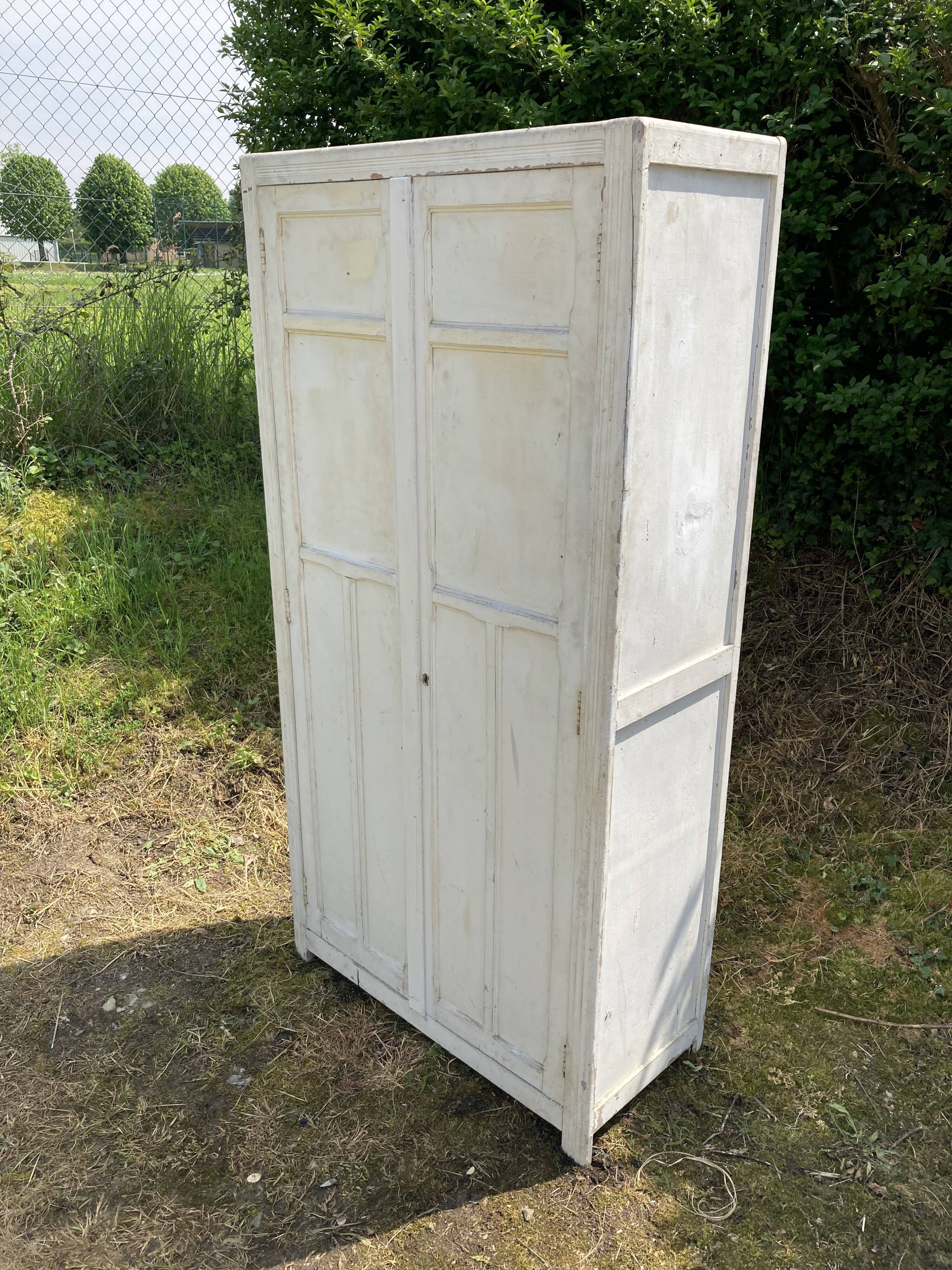Armoire parisienne