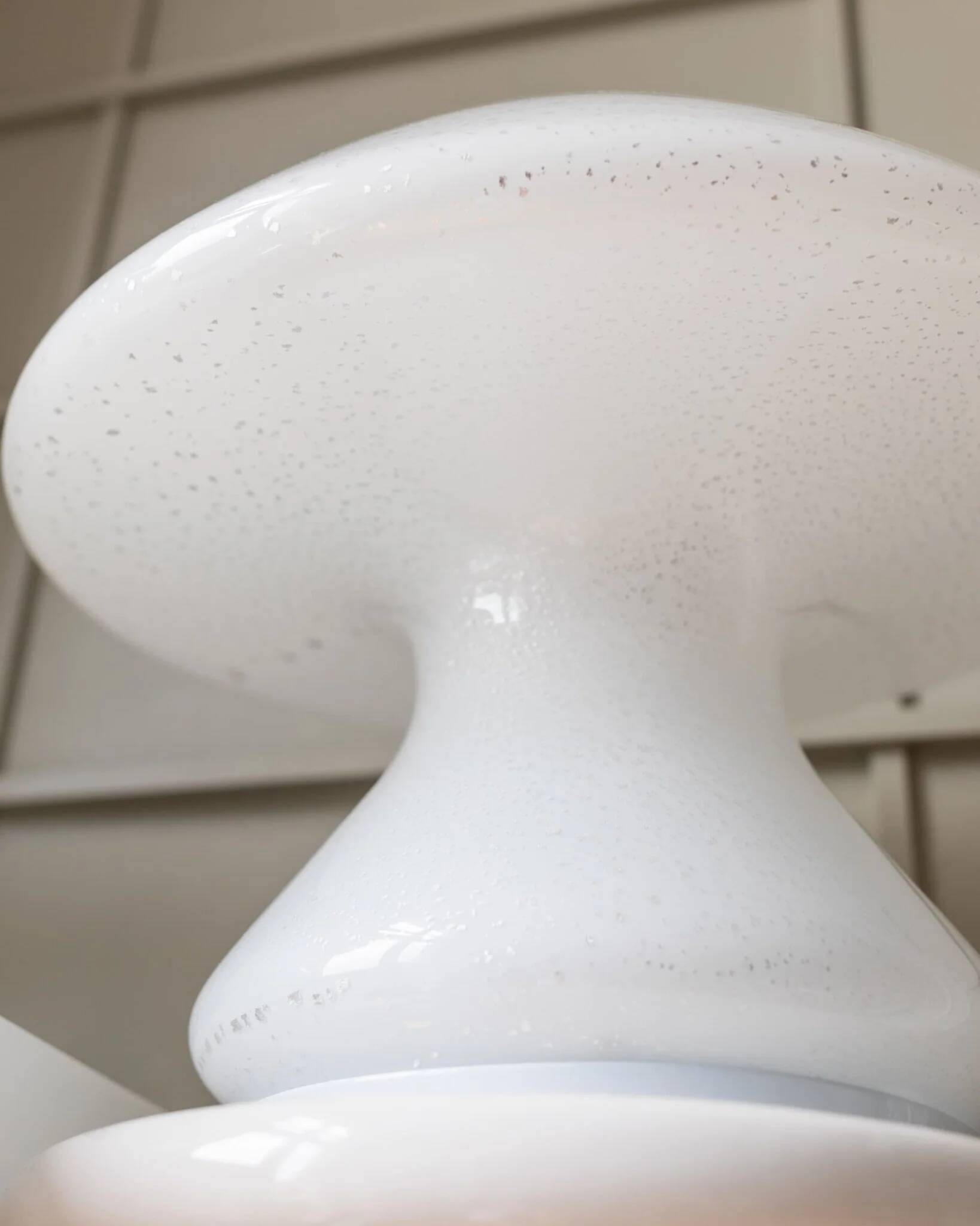 Set of 2 mushroom table lamps with silver details - vintage Murano glass - Space Age design - 1970s
