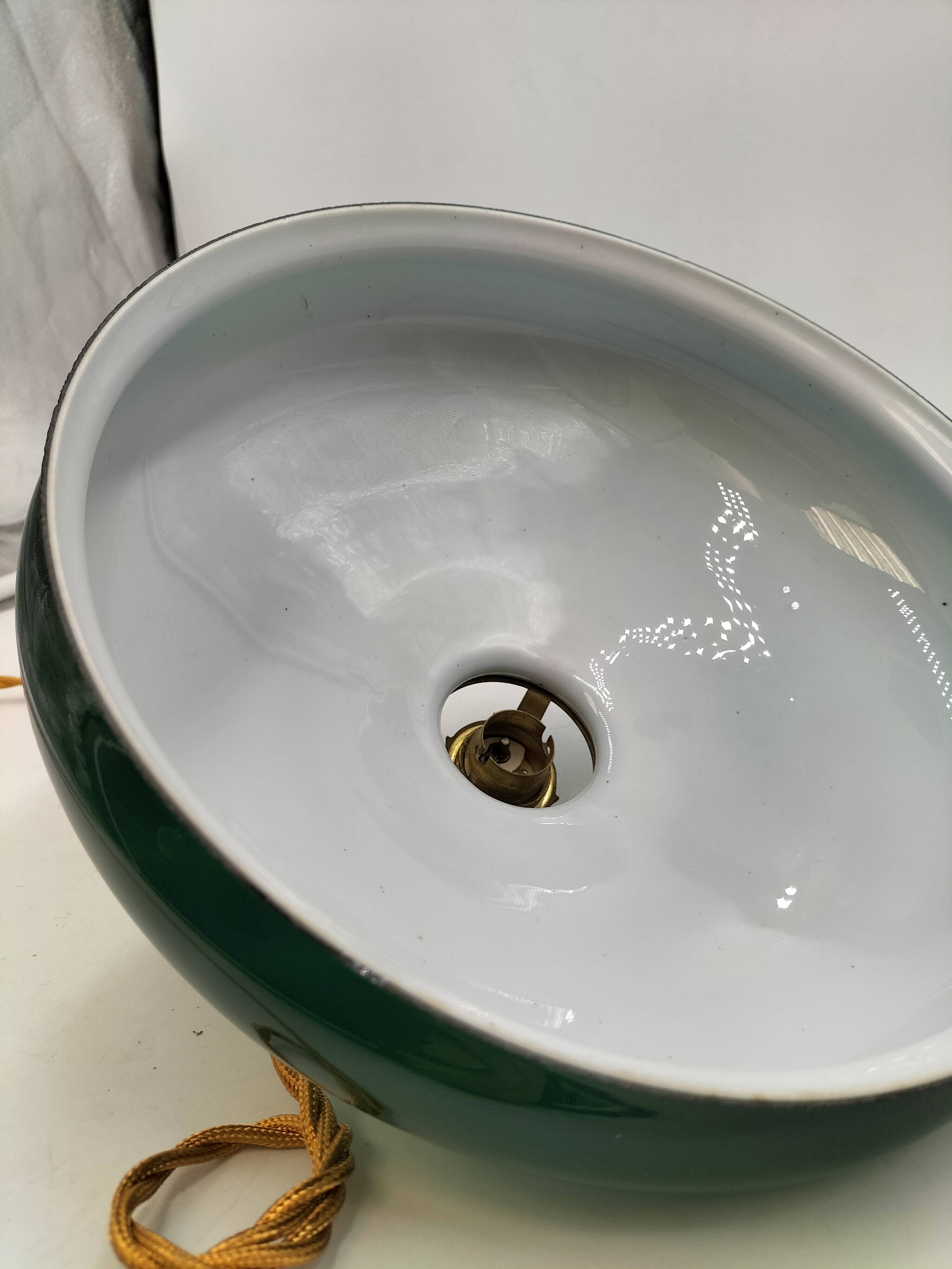 Green opaline suspension