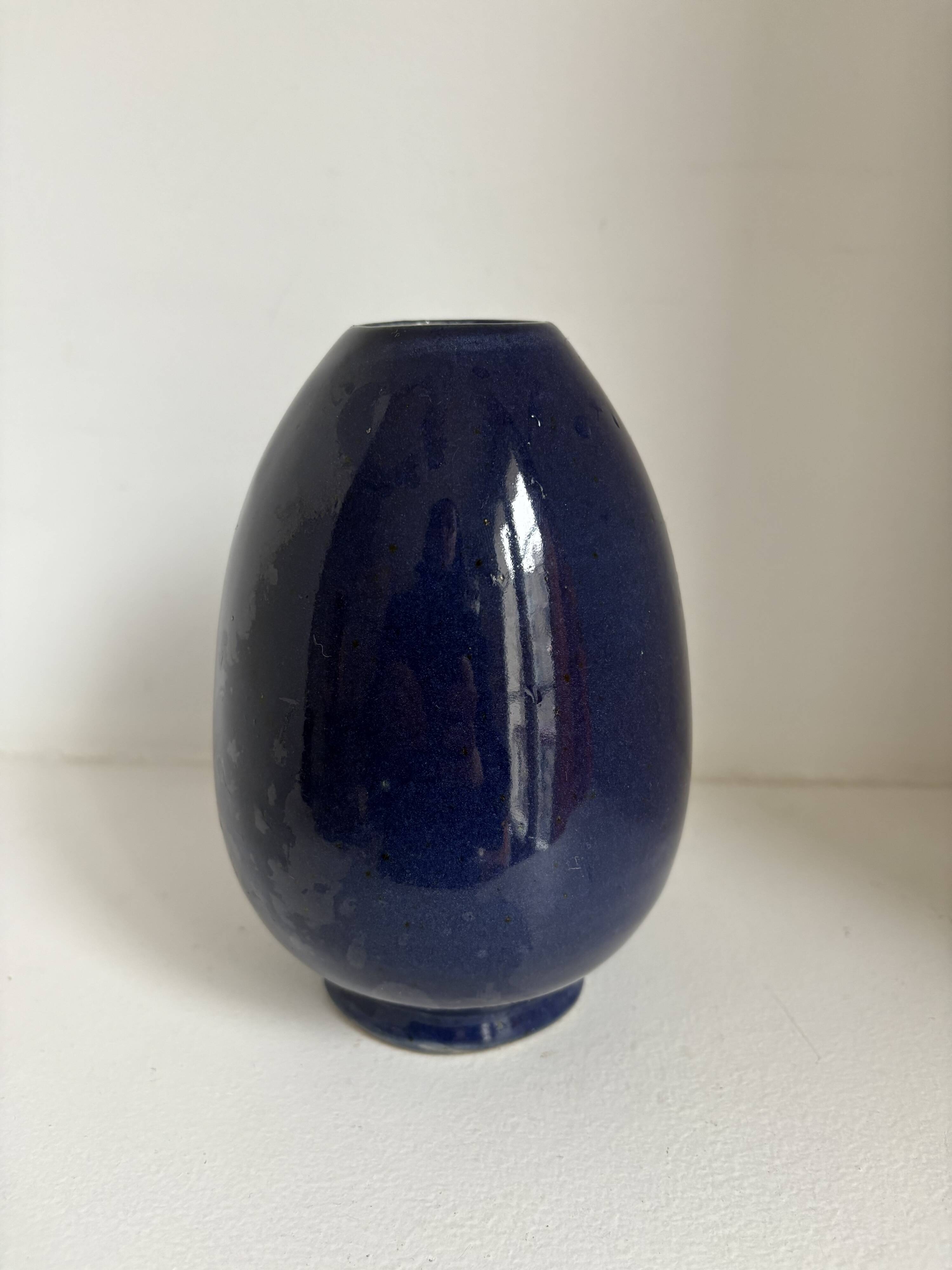 Set of 11 decorative items