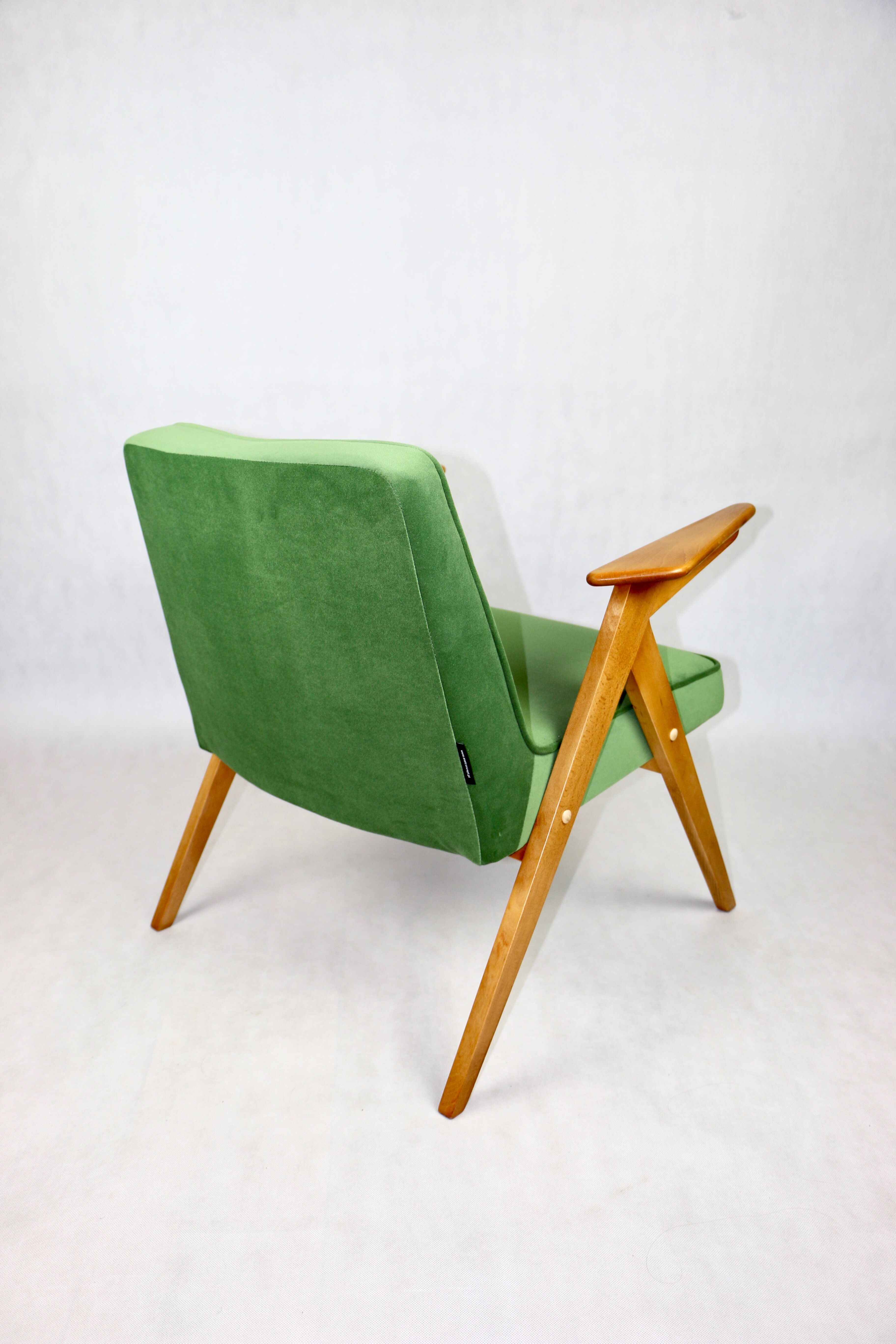 Fauteuil Bunny par Józef Chierowski, années 1970