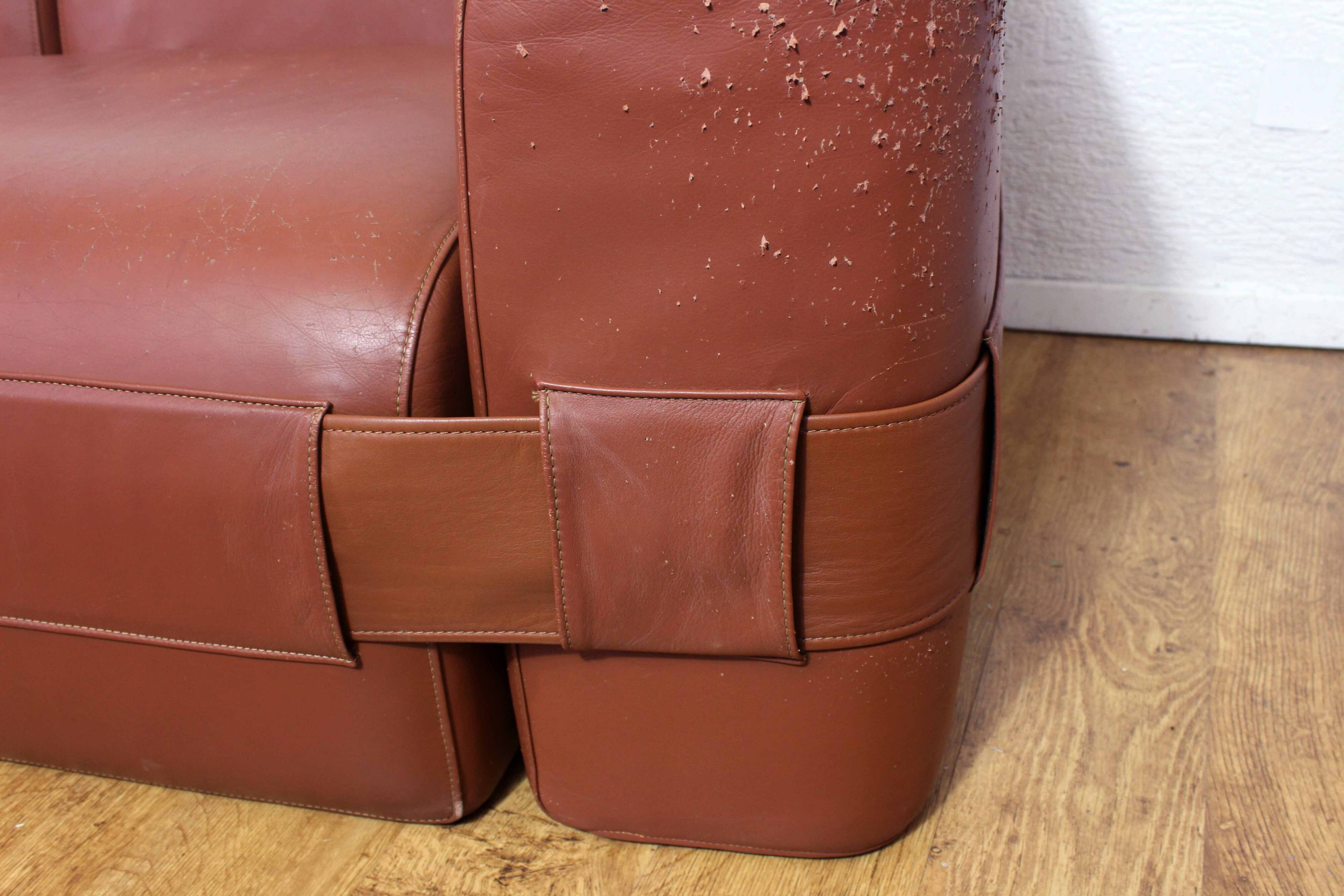 Mario Bellini sofa for Cassina, model 932.